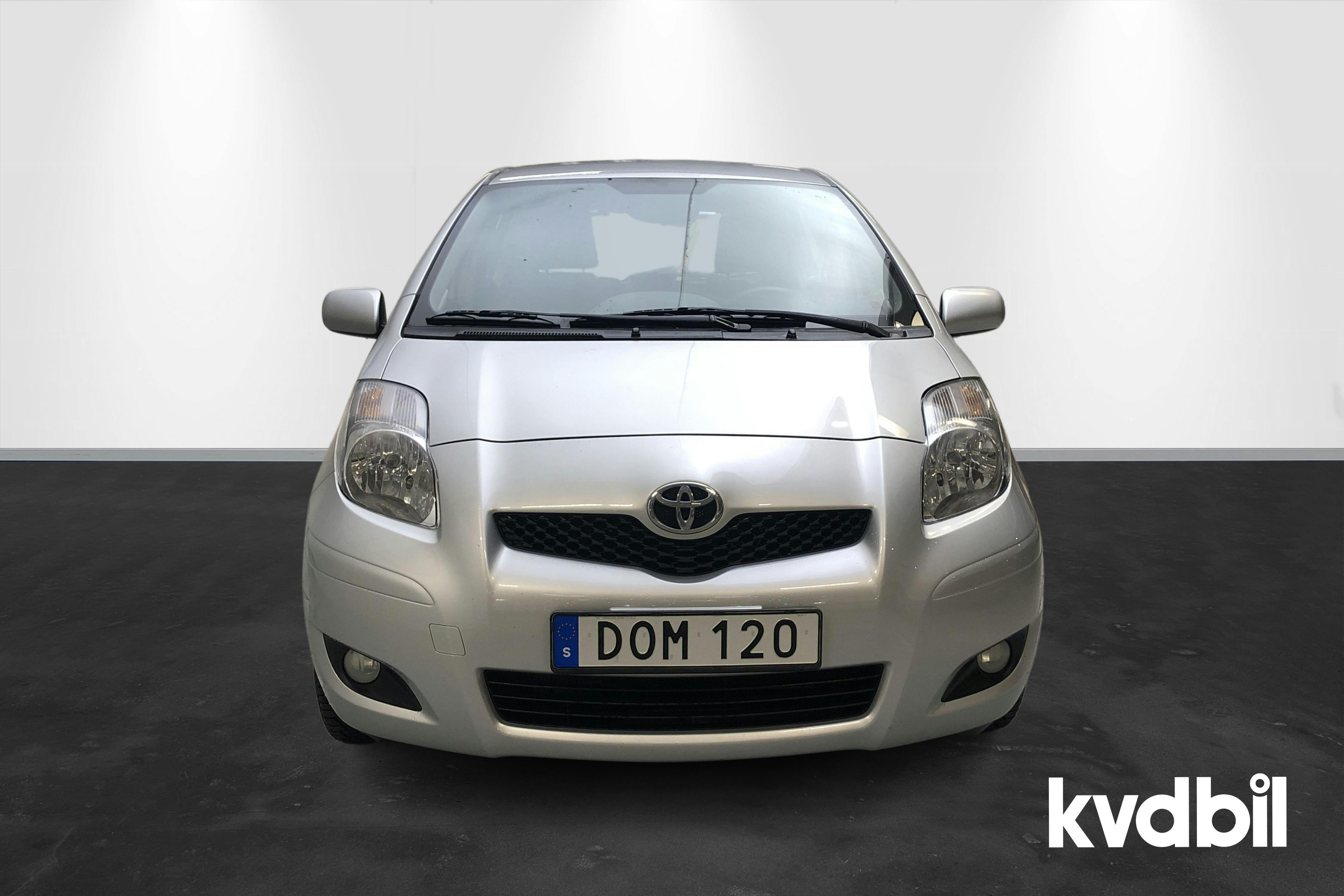 Toyota Yaris 1.33 5dr (100hk) - 89 530 km - Manual - silver - 2010