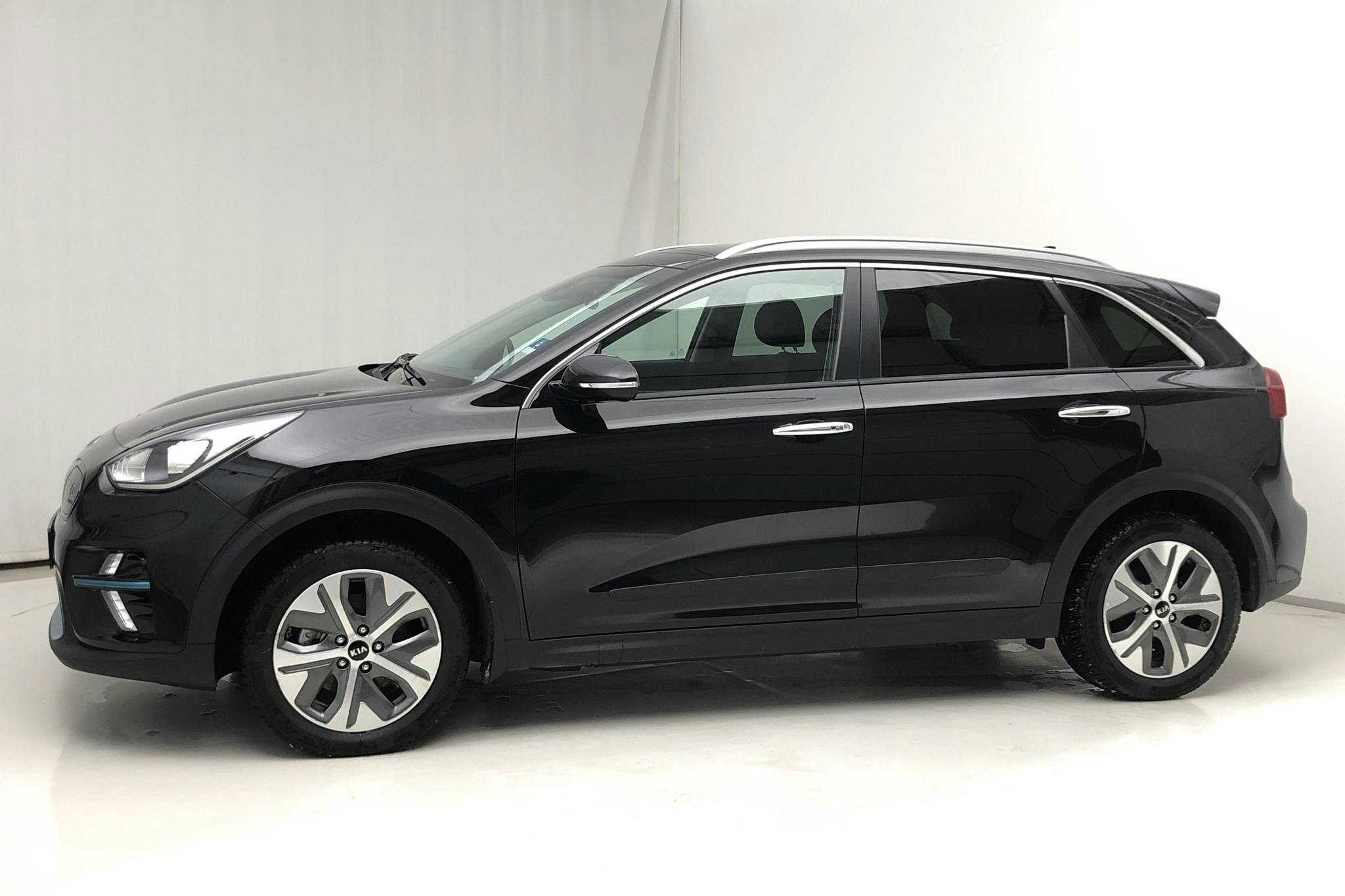 KIA Niro EV 64 kWh (204hk) - 4 458 mil - Automat - svart - 2019