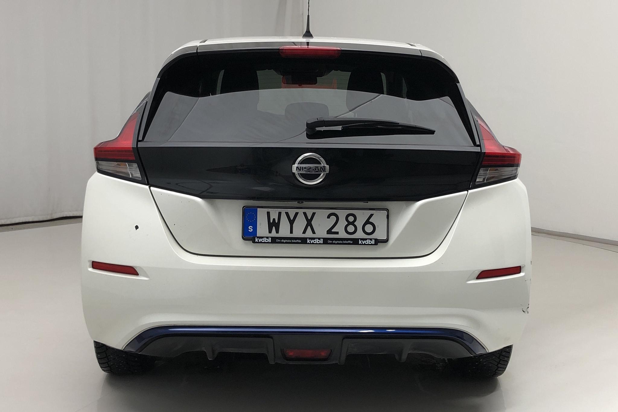 Nissan LEAF 5dr 39 kWh (150hk) - 29 520 km - Automatic - white - 2018