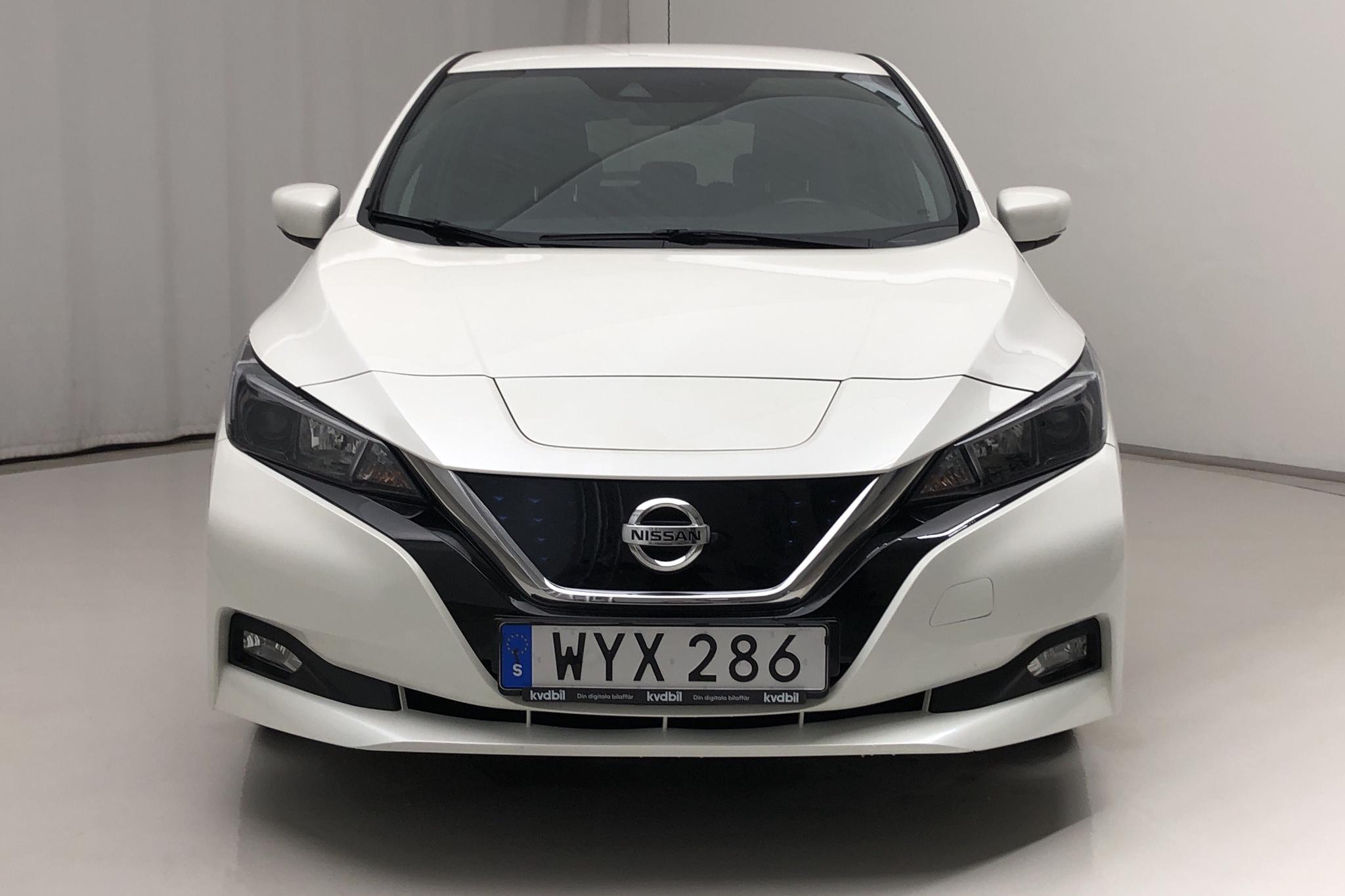 Nissan LEAF 5dr 39 kWh (150hk) - 29 520 km - Automatic - white - 2018