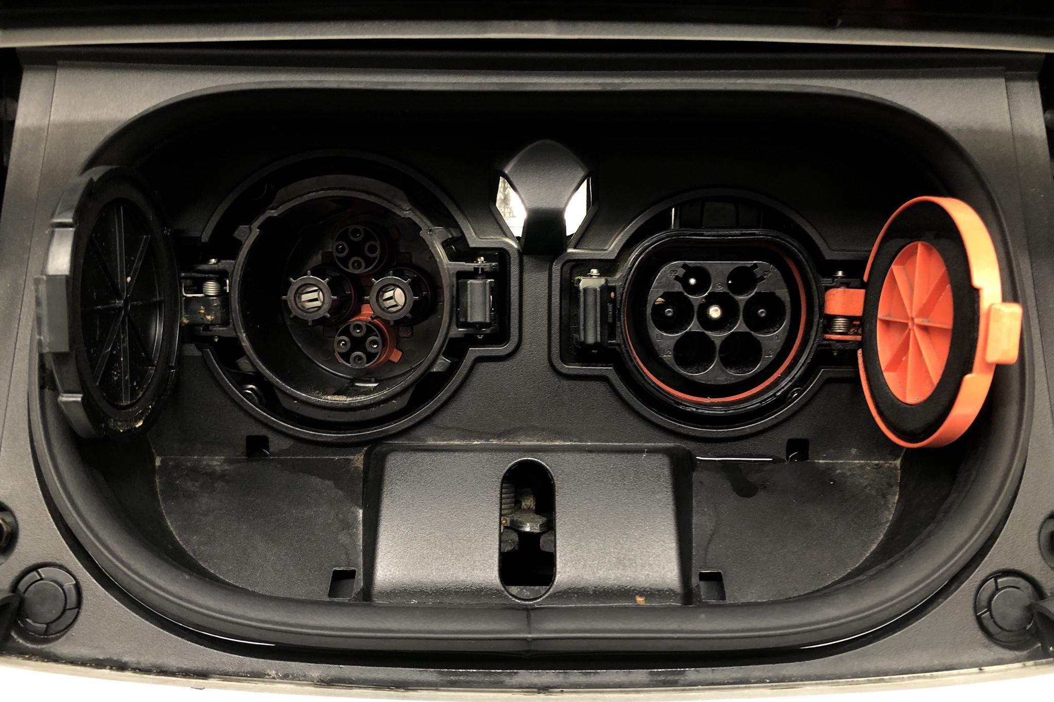 Nissan LEAF 5dr 39 kWh (150hk) - 2 038 mil - Automat - vit - 2020