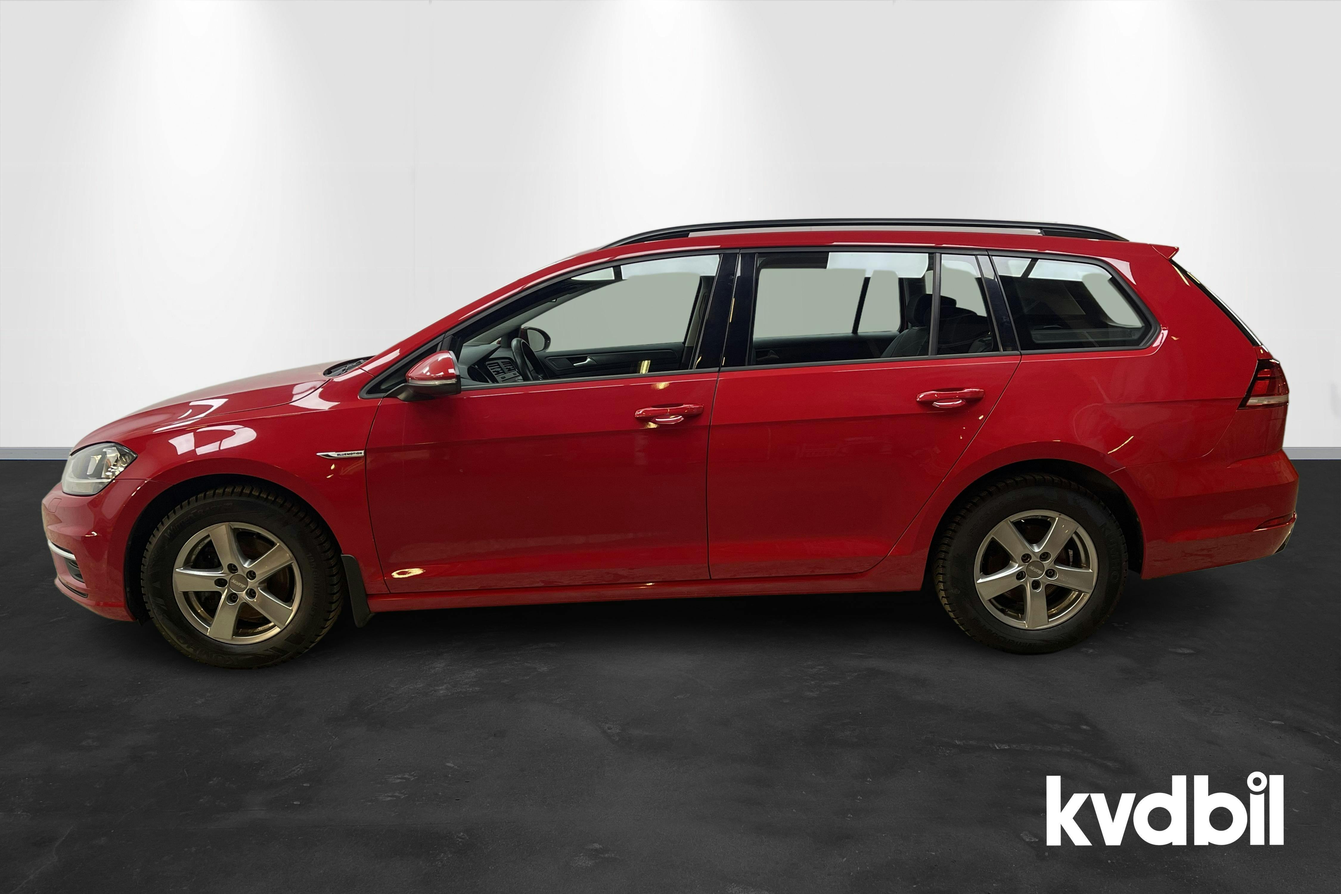 VW Golf VII 1.5 TGI Sportscombi (130hk) - 48 270 km - Manual - red - 2019