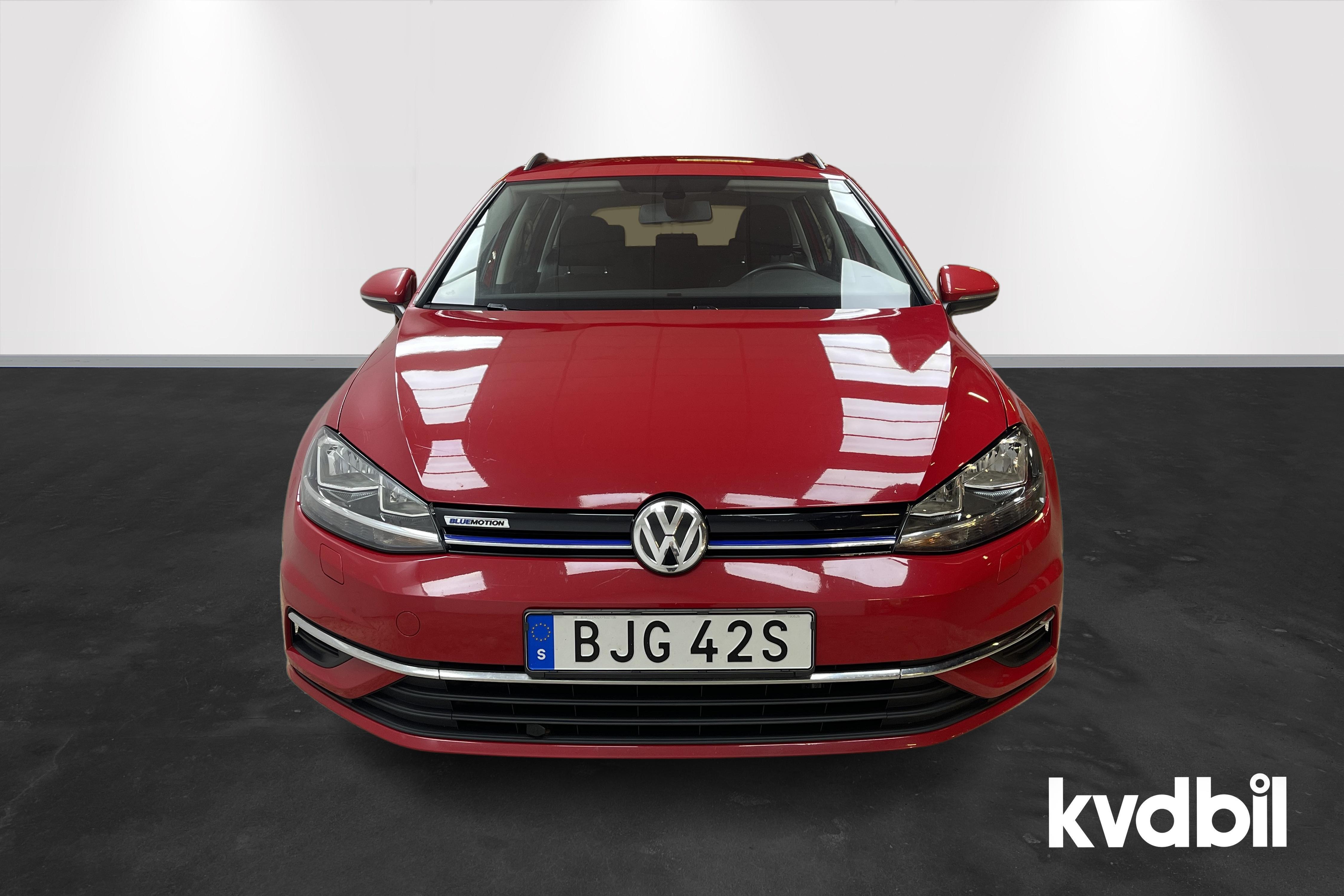 VW Golf VII 1.5 TGI Sportscombi (130hk) - 4 827 mil - Manuell - röd - 2019