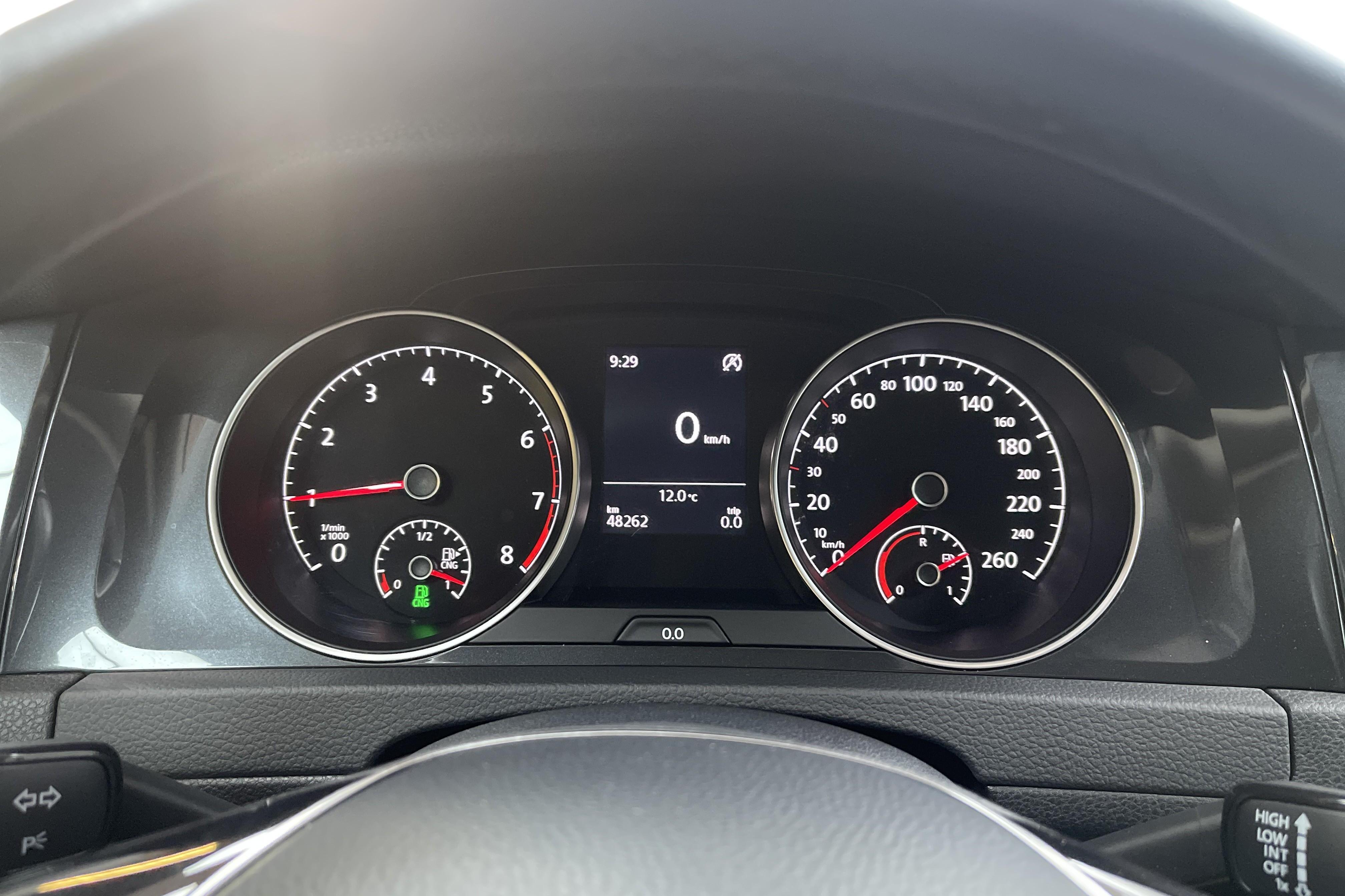 VW Golf VII 1.5 TGI Sportscombi (130hk) - 48 270 km - Manual - red - 2019