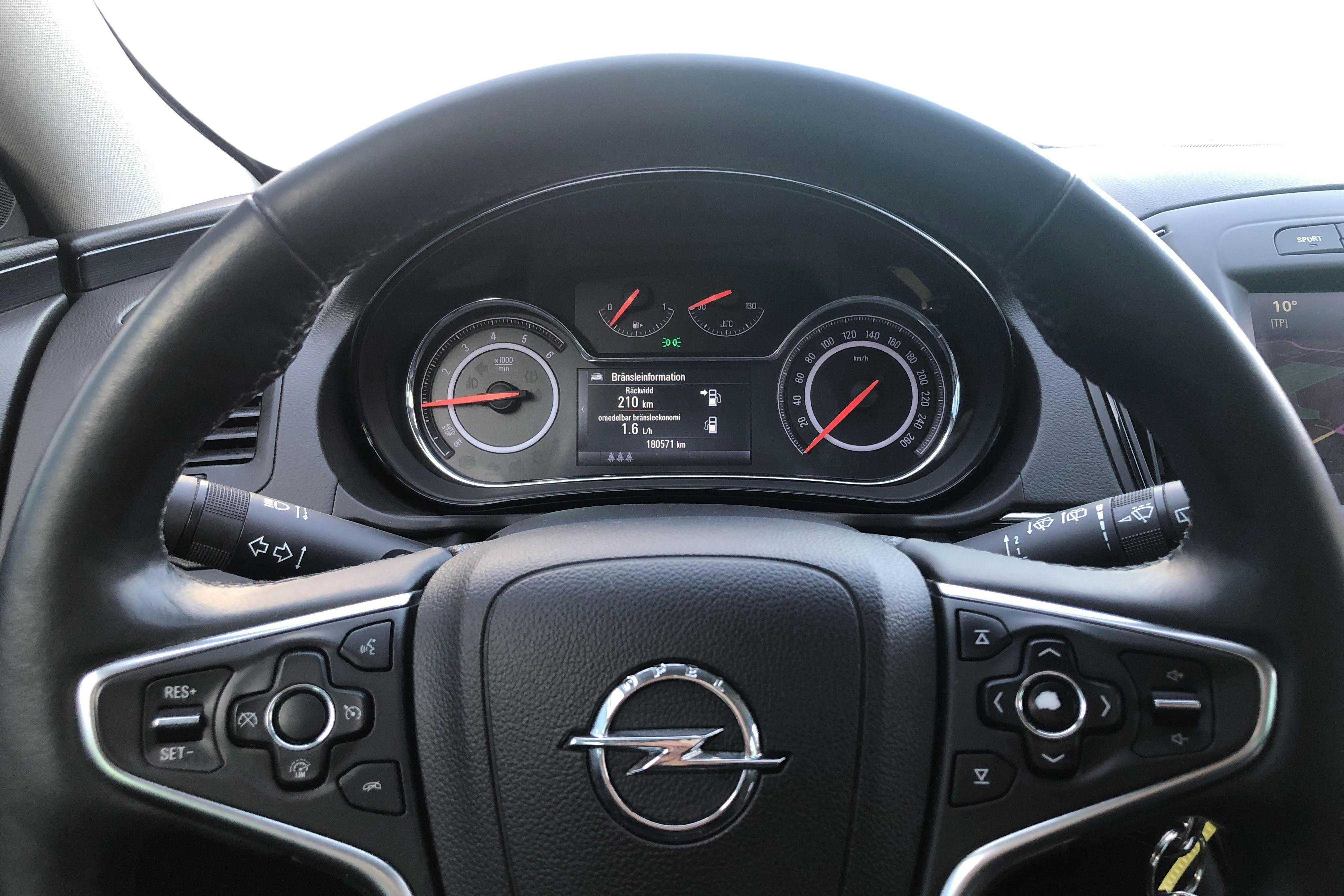 Opel Insignia 2.0 CDTI ECOTEC 4x4 5dr (163hk) - 180 570 km - Manual - red - 2014
