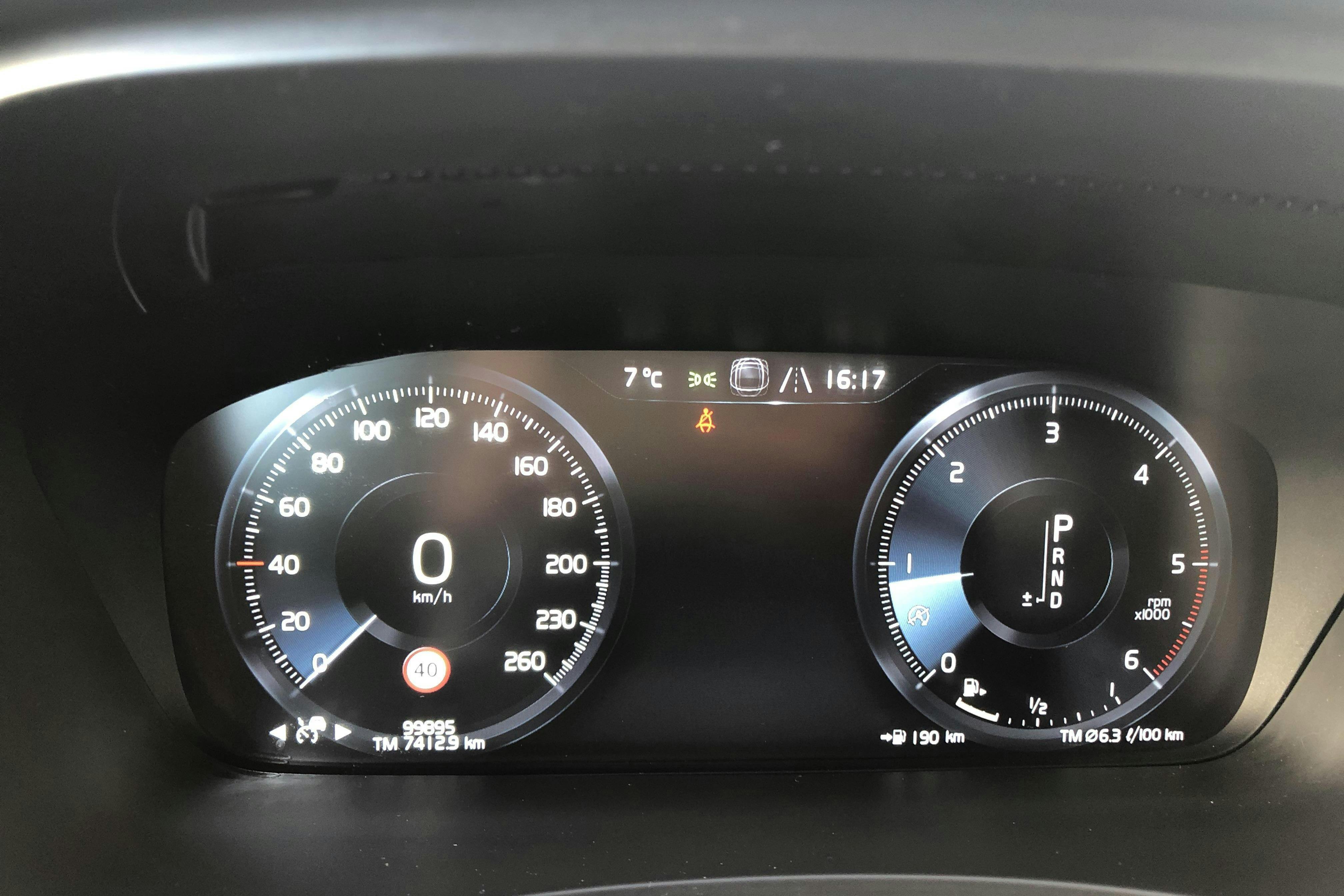 Volvo V90 D4 Cross Country AWD (190hk) - 9 990 mil - Automat - vit - 2020