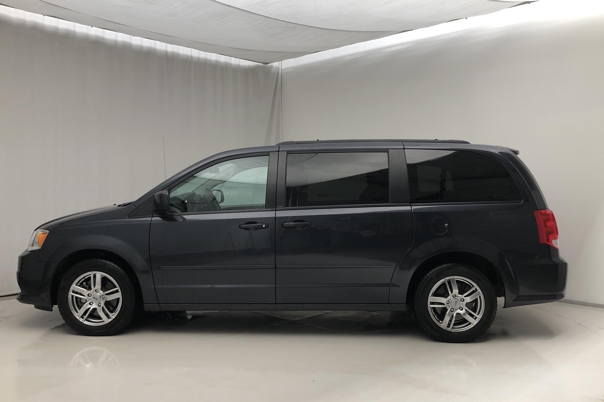 Dodge Grand Caravan SXT Flex Fuel (287hk) - 8 983 mil - Automat - svart - 2014