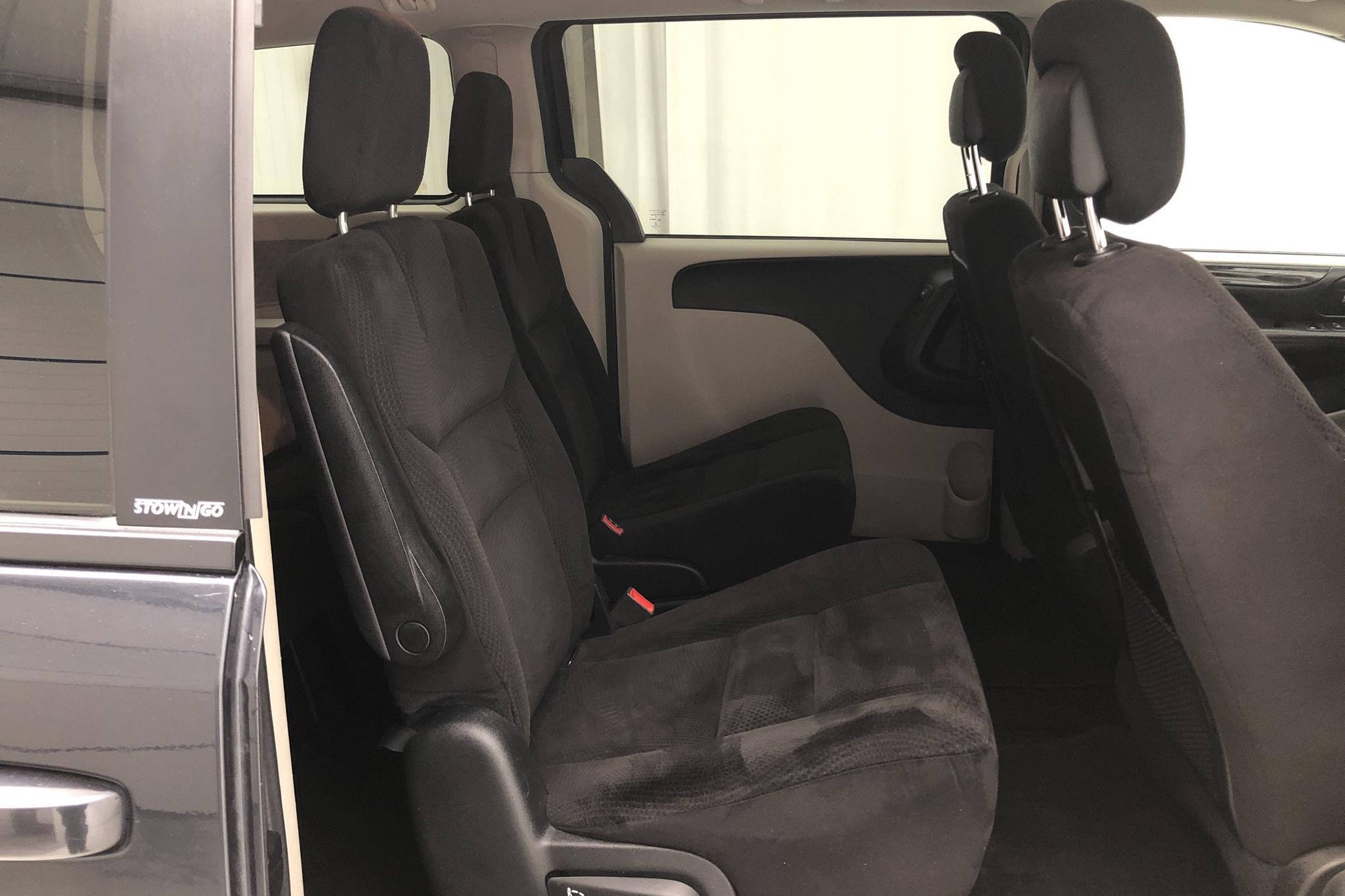 Dodge Grand Caravan SXT Flex Fuel (287hk) - 8 983 mil - Automat - svart - 2014