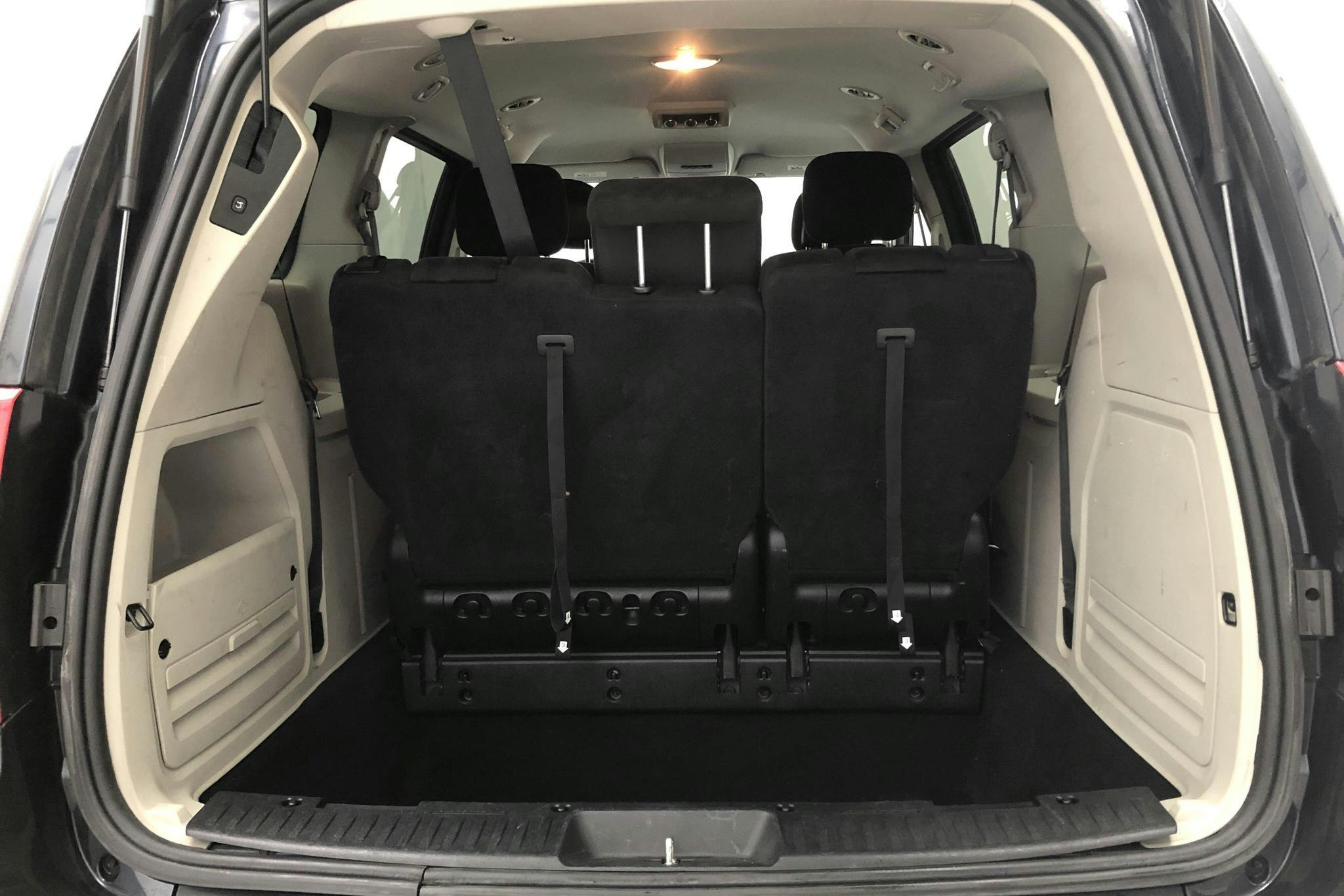 Dodge Grand Caravan SXT Flex Fuel (287hk) - 8 983 mil - Automat - svart - 2014