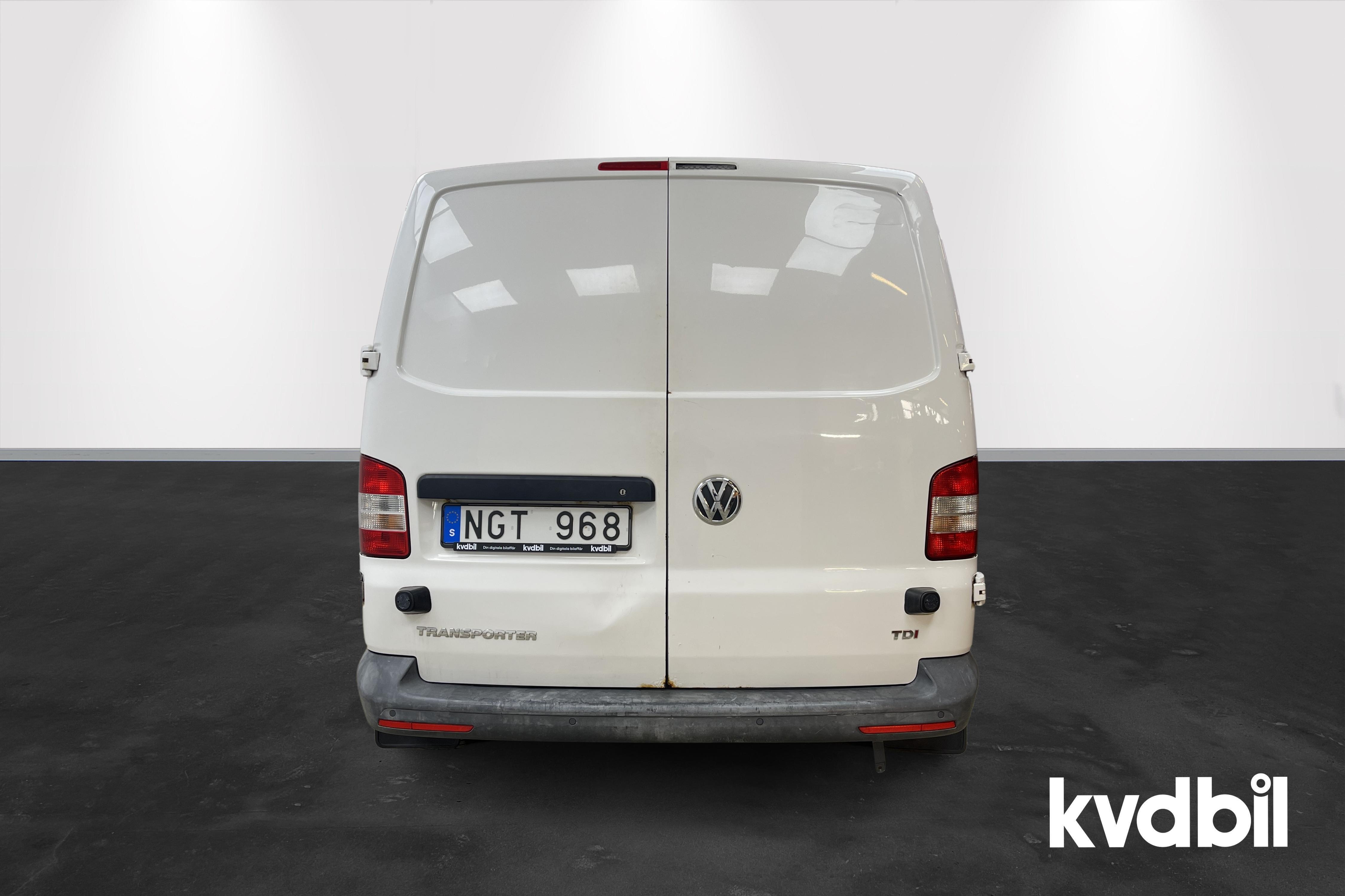 VW Transporter Kombi T5 2.0 TDI (140hk) - 362 020 km - Manual - white - 2013