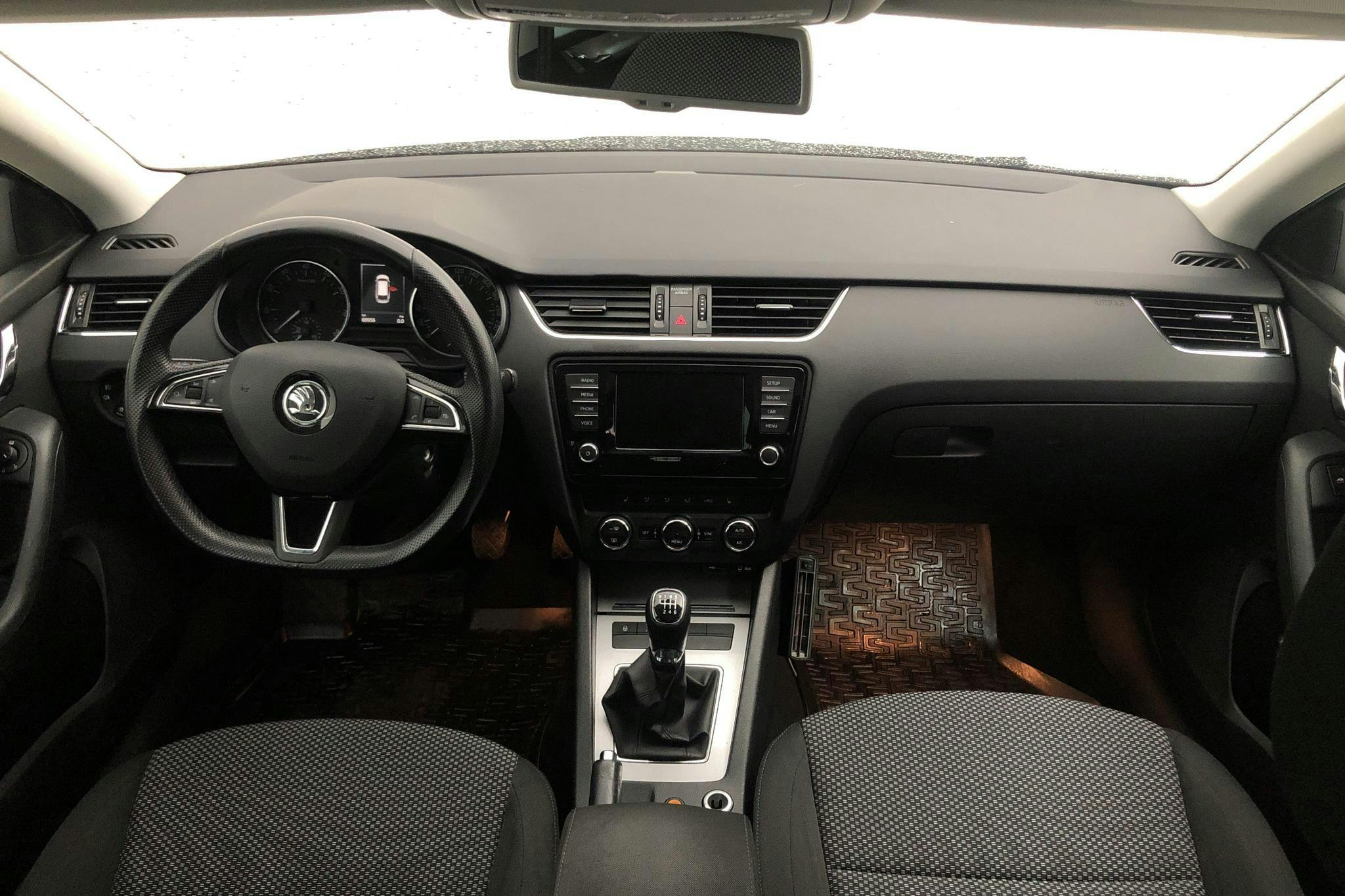 Skoda Octavia III 1.4 G-TEC Combi (110hk) - 69 960 km - Manual - white - 2016