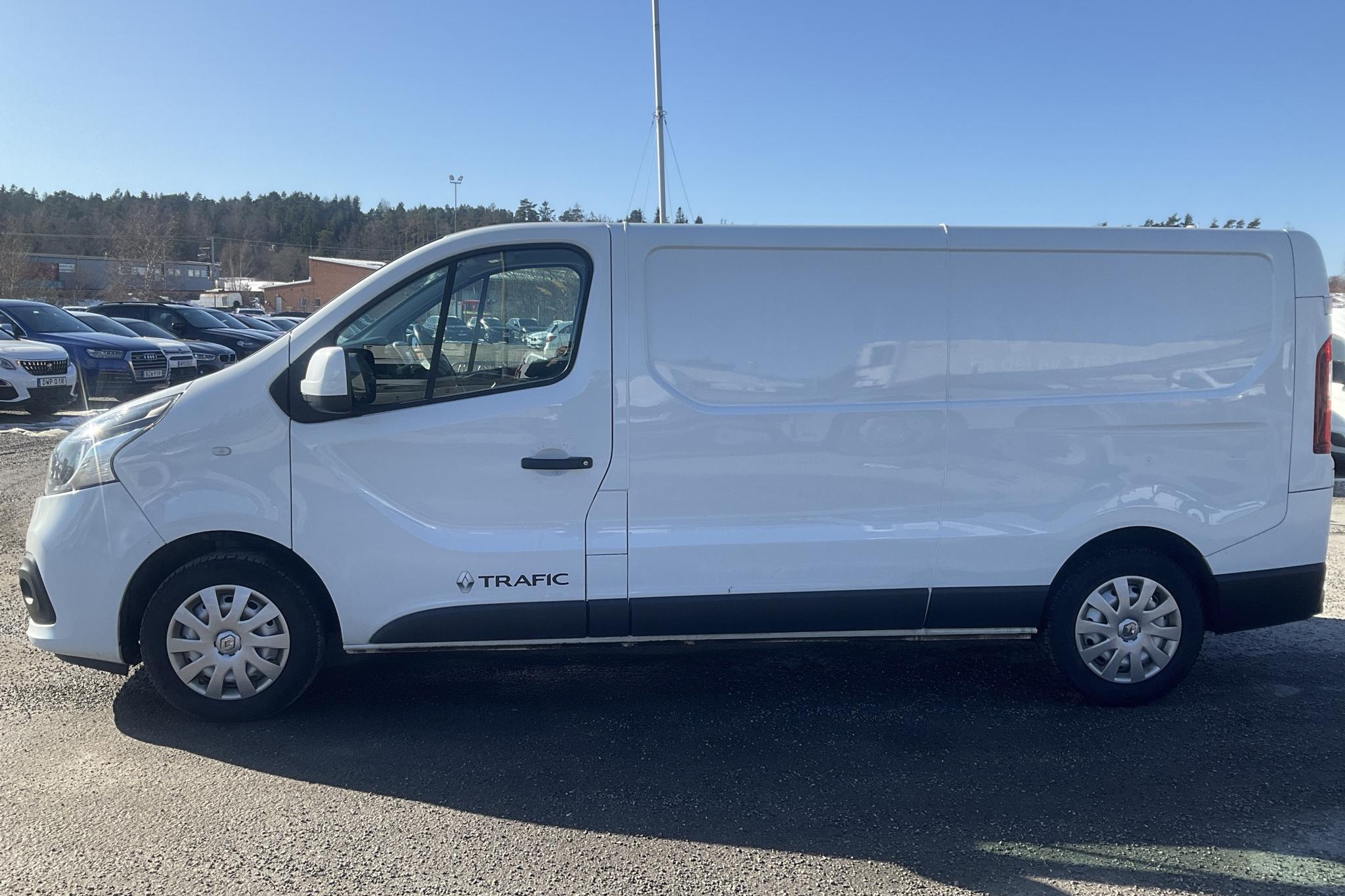 Renault Trafic 1.6 dCi Skåp (125hk) - 140 410 km - Manual - white - 2018
