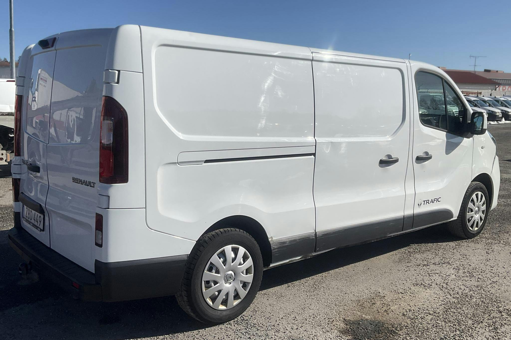 Renault Trafic 1.6 dCi Skåp (125hk) - 14 041 mil - Manuell - vit - 2018