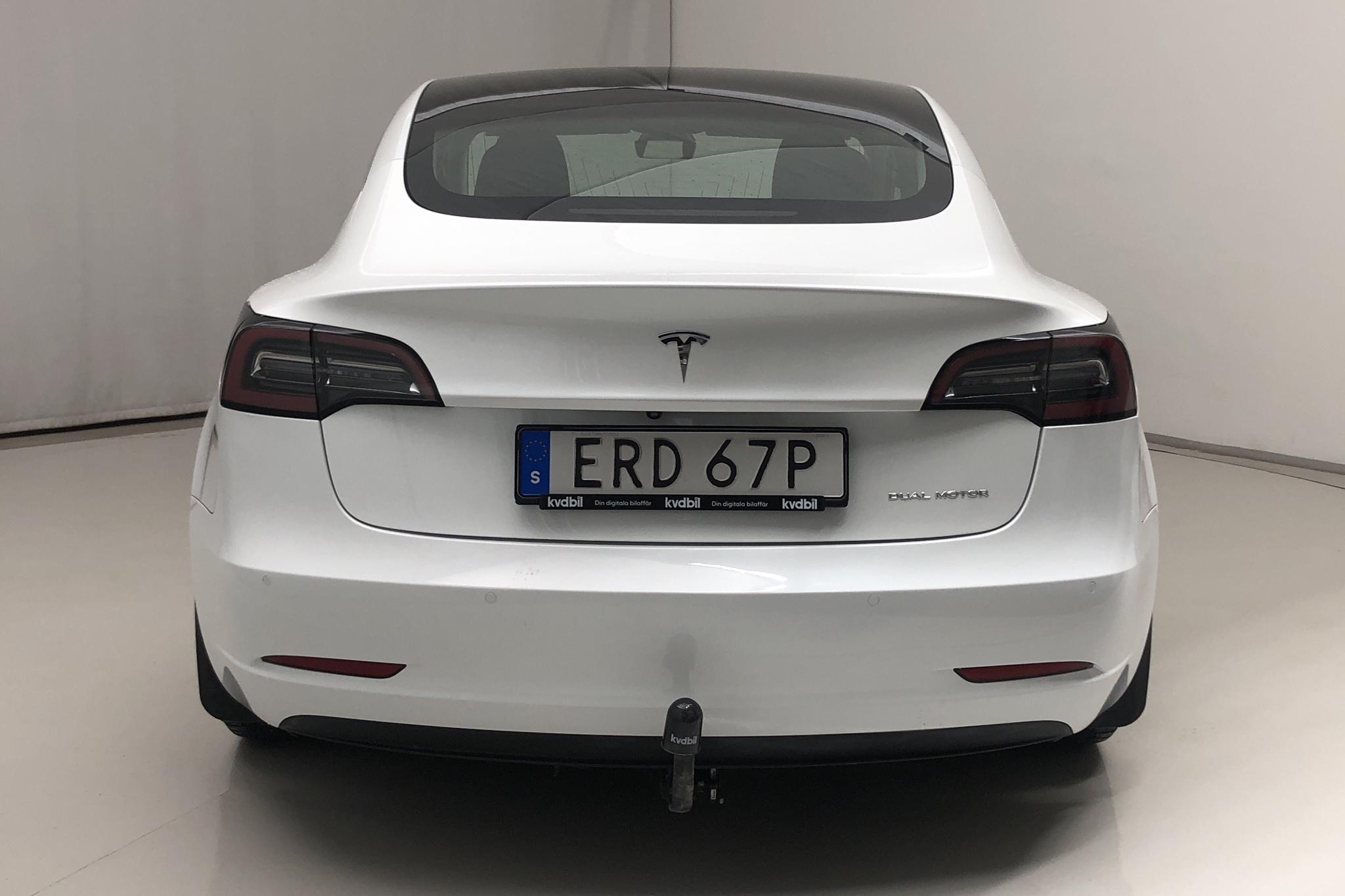 Tesla Model 3 Long Range Dual Motor AWD - 7 948 mil - Automat - vit - 2020