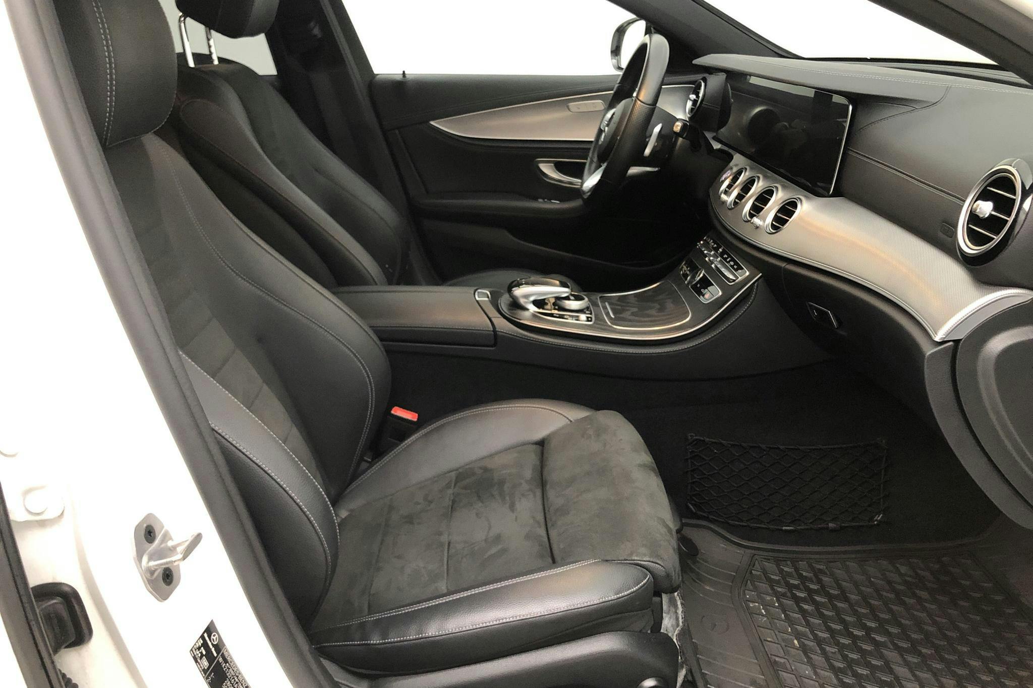 Mercedes E 300 de Kombi S213 (316hk) - 7 180 mil - Automat - vit - 2020