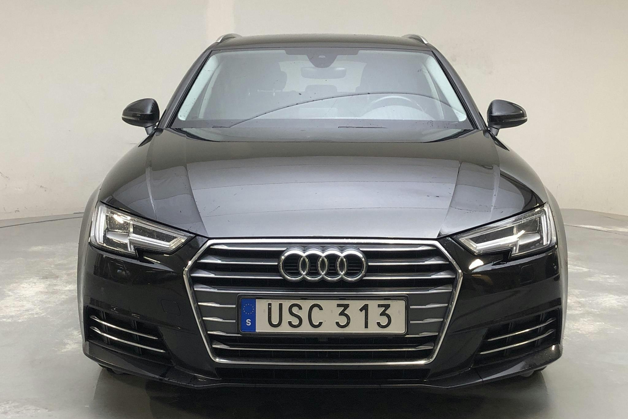 Audi A4 2.0 TDI Avant (150hk) - 18 979 mil - Manuell - svart - 2016