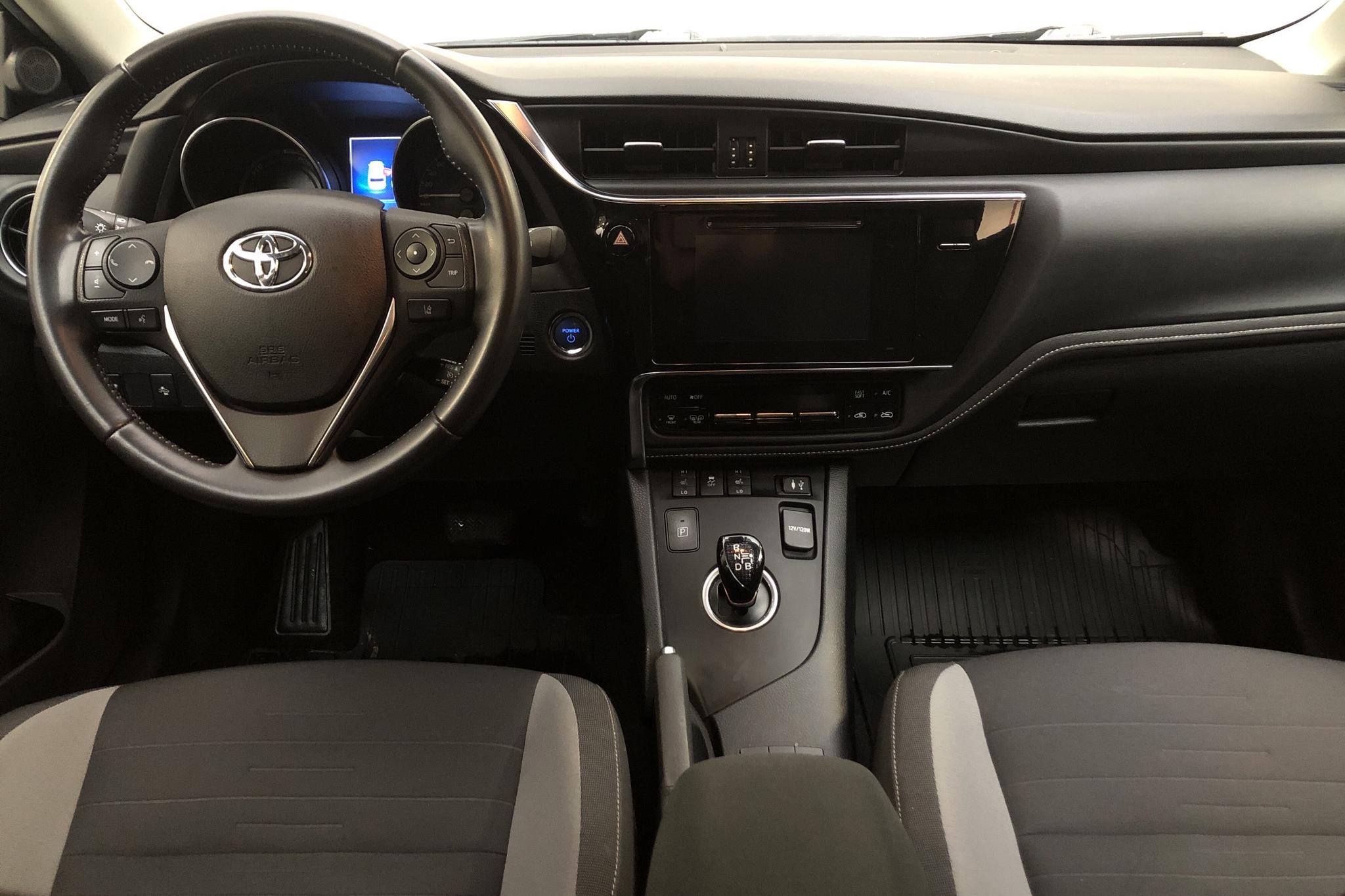 Toyota Auris 1.8 HSD Touring Sports - 115 080 km - Automatic - blue - 2015