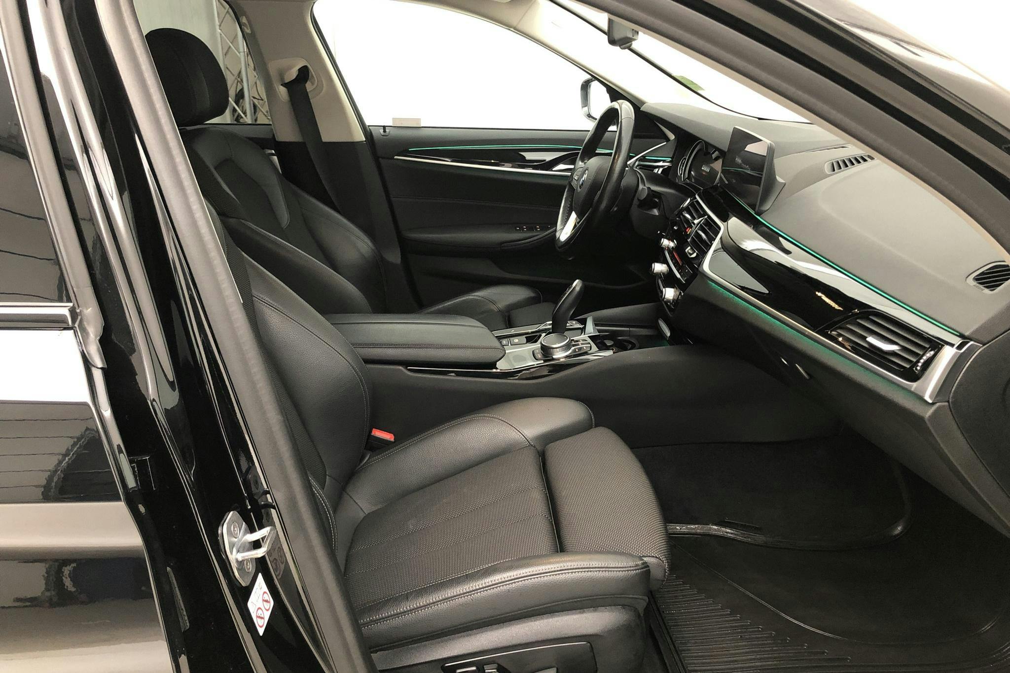 BMW 520d Touring, G31 (190hk) - 143 400 km - Automatic - black - 2019