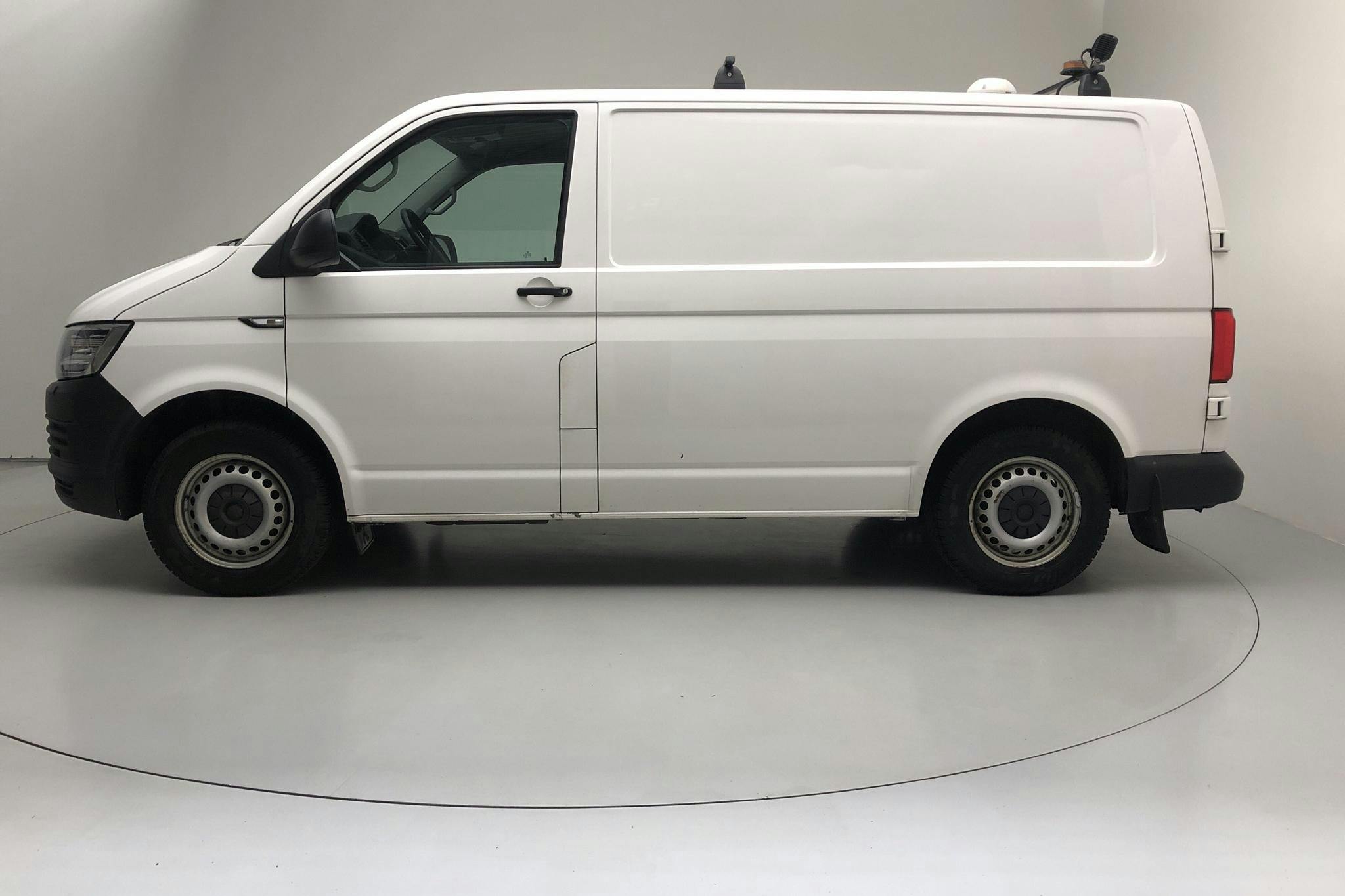 VW Transporter T6 2.0 TDI BMT Skåp 4MOTION (150hk) - 222 470 km - Automatic - white - 2018
