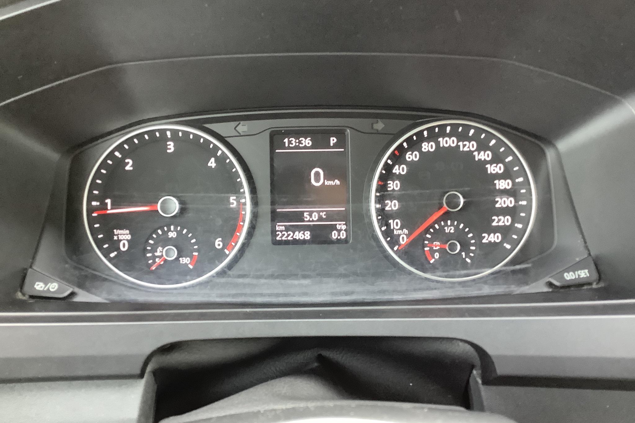 VW Transporter T6 2.0 TDI BMT Skåp 4MOTION (150hk) - 222 470 km - Automatic - white - 2018
