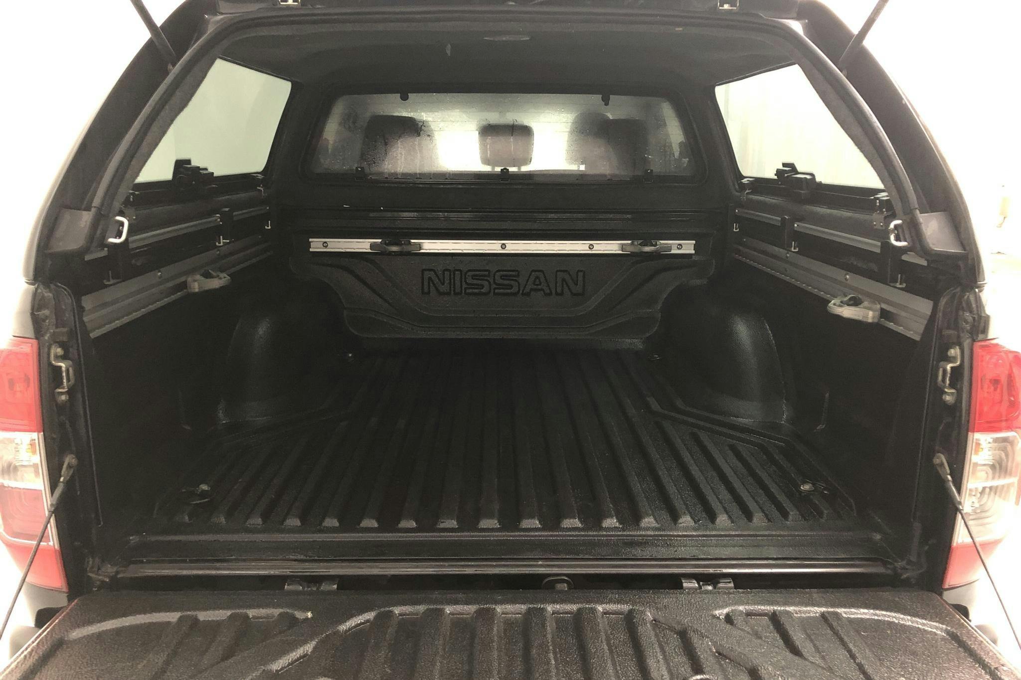 Nissan Navara 2.3 dCi 4x4 (190hk) - 19 011 mil - Automat - svart - 2019