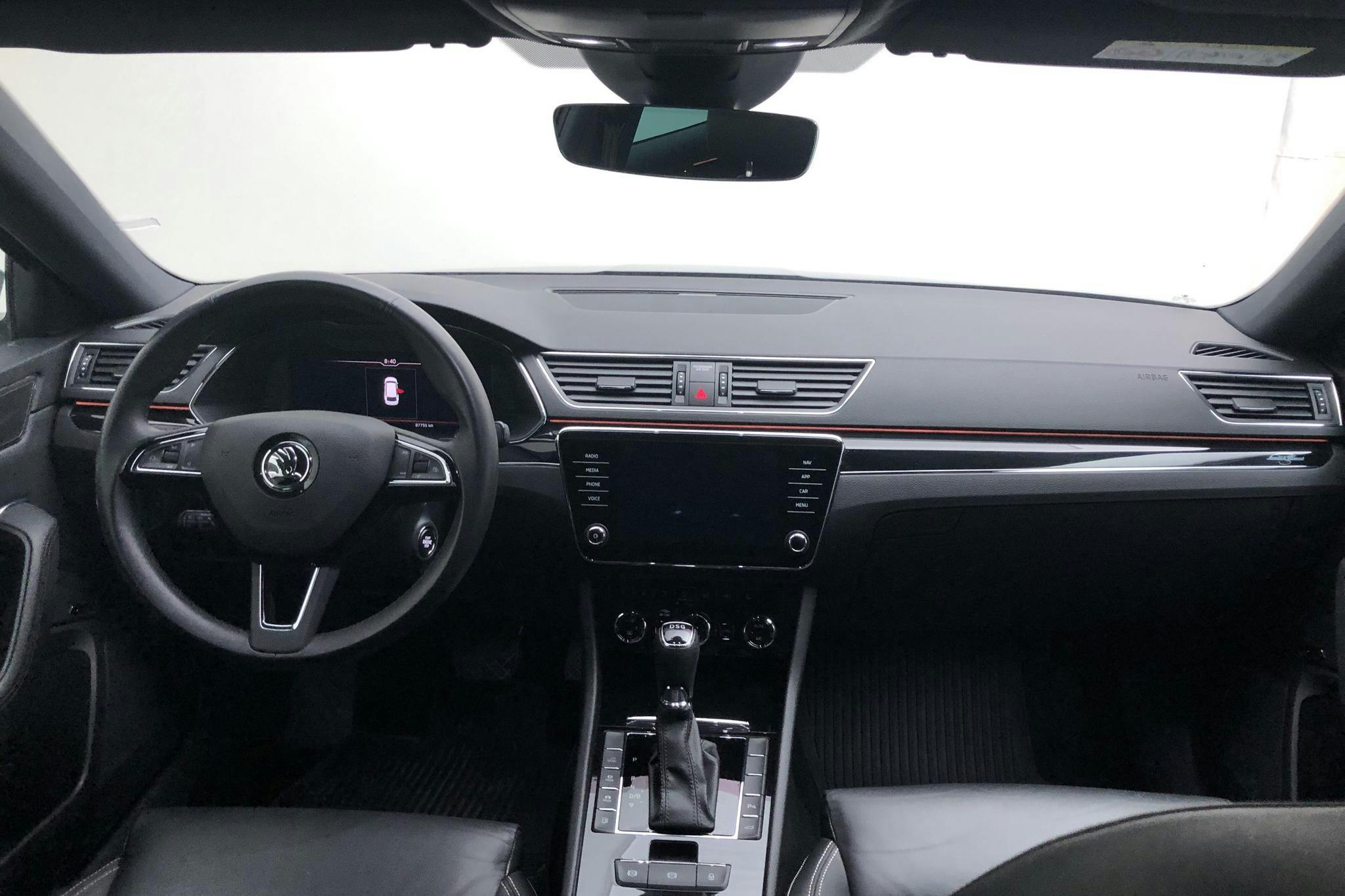 Skoda Superb 1.4 TSI PHEV Kombi (218hk) - 8 780 mil - Automat - grå - 2020