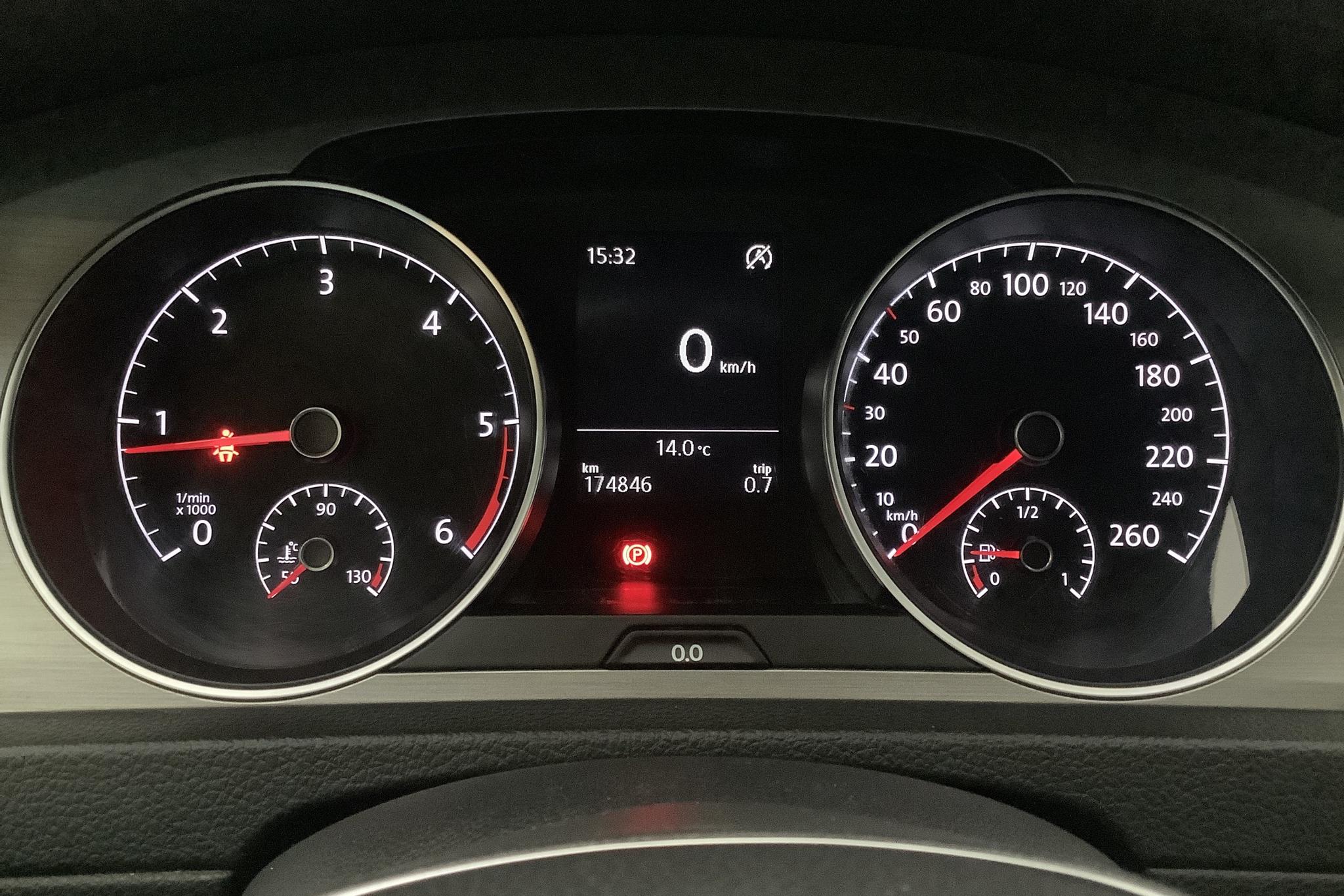VW Golf VII 1.6 TDI BlueMotion 5dr 4Motion (110hk) - 174 850 km - Manual - white - 2016