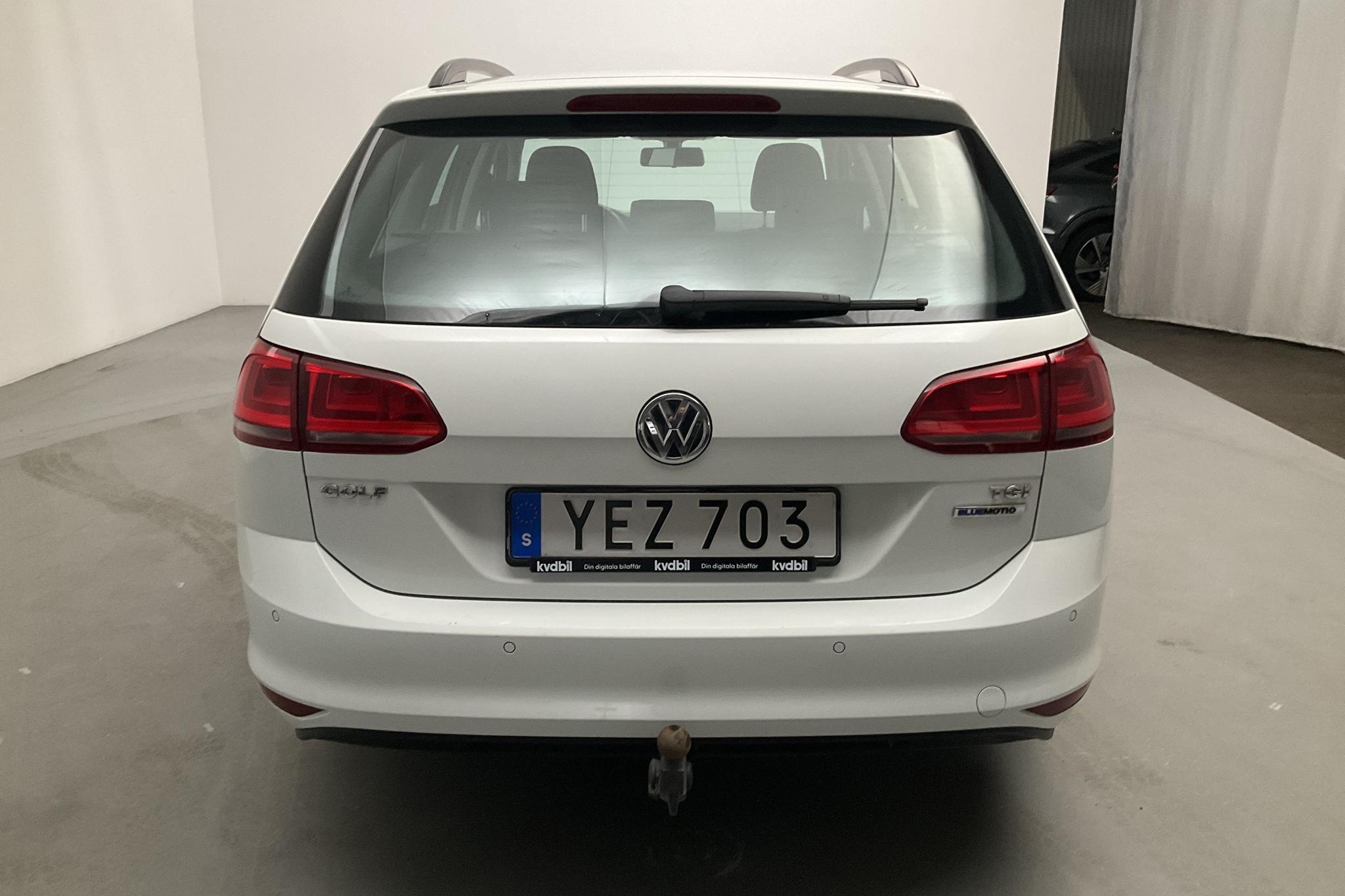 VW Golf VII 1.4 TGI BlueMotion Sportscombi (110hk) - 10 148 mil - Manuell - vit - 2017