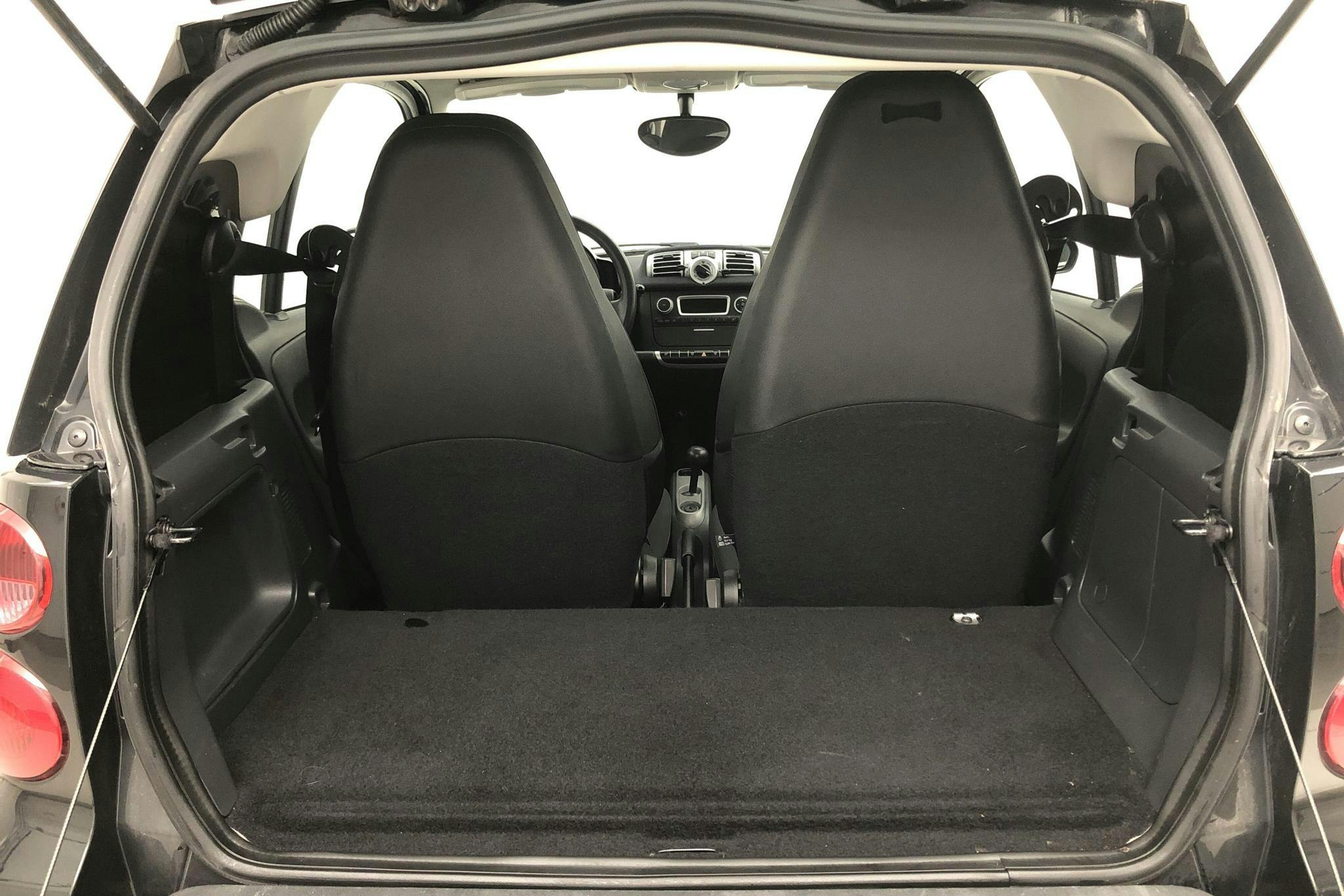 Smart Fortwo II 1.0 mhd Coupé (61hk) - 35 940 km - Automatic - black - 2011