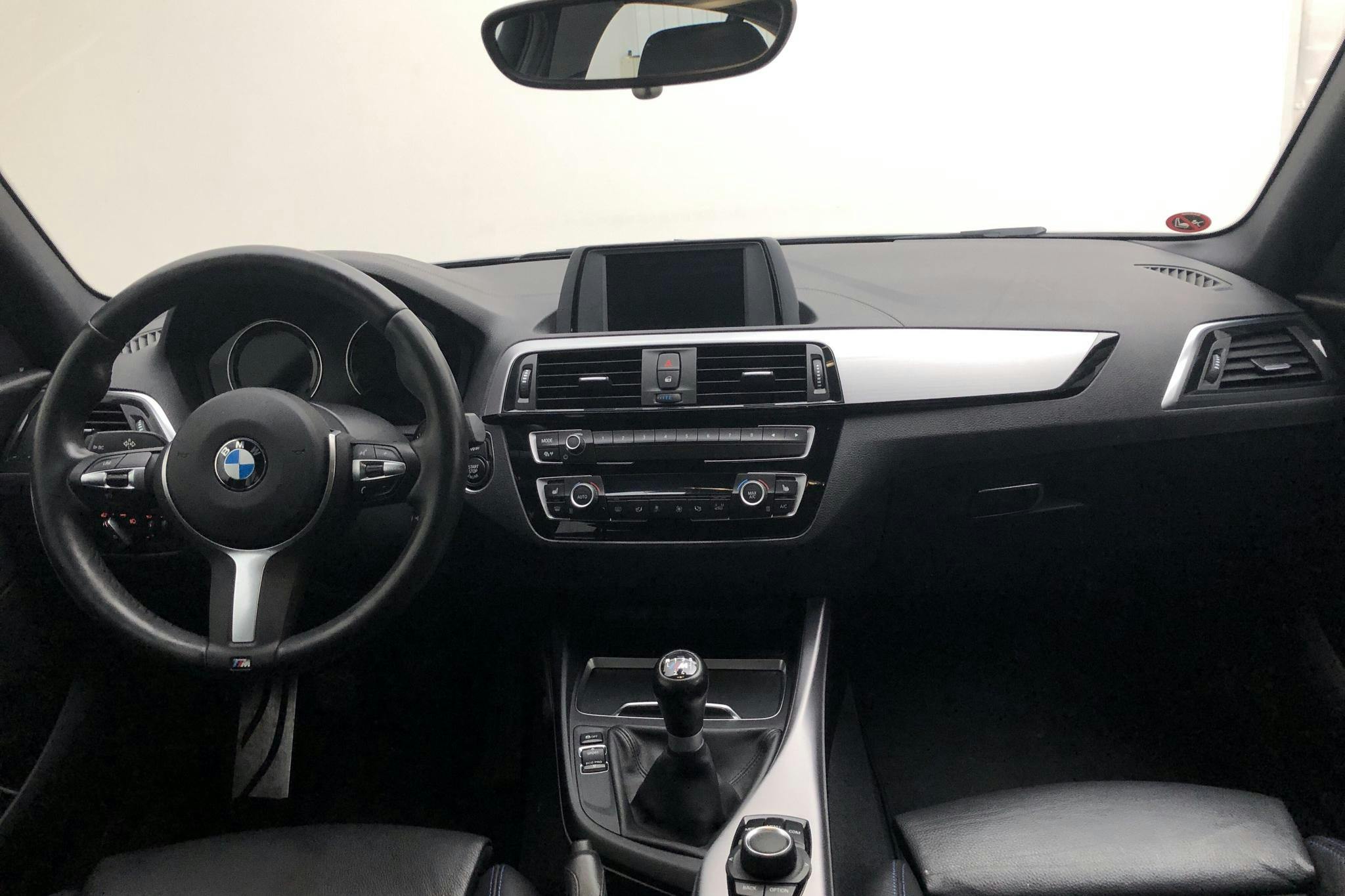 BMW 118i 5dr, F20 (136hk) - 8 975 mil - Manuell - grå - 2019