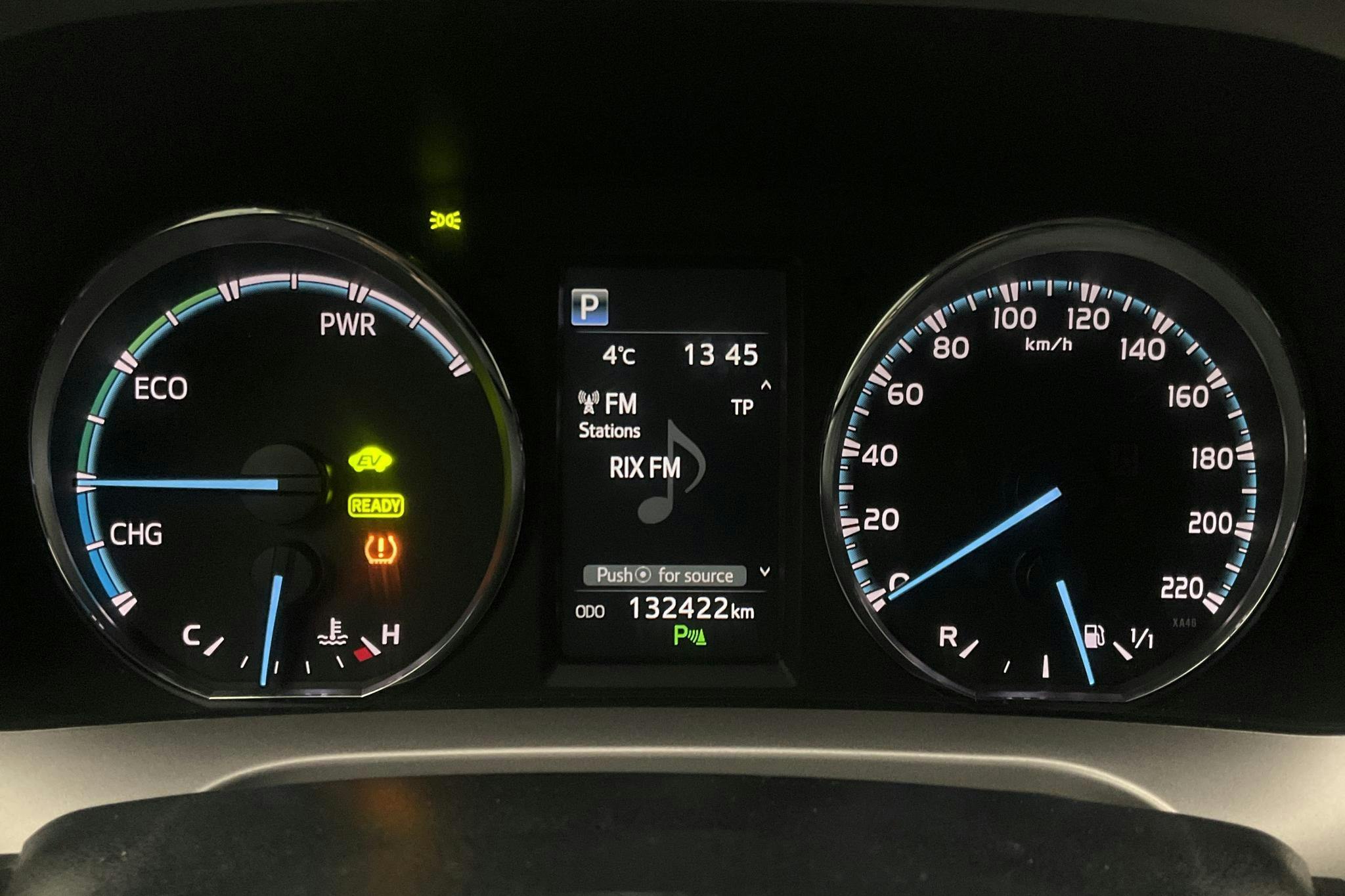 Toyota RAV4 2.5 HSD AWD (197hk) - 13 243 mil - Automat - vit - 2016