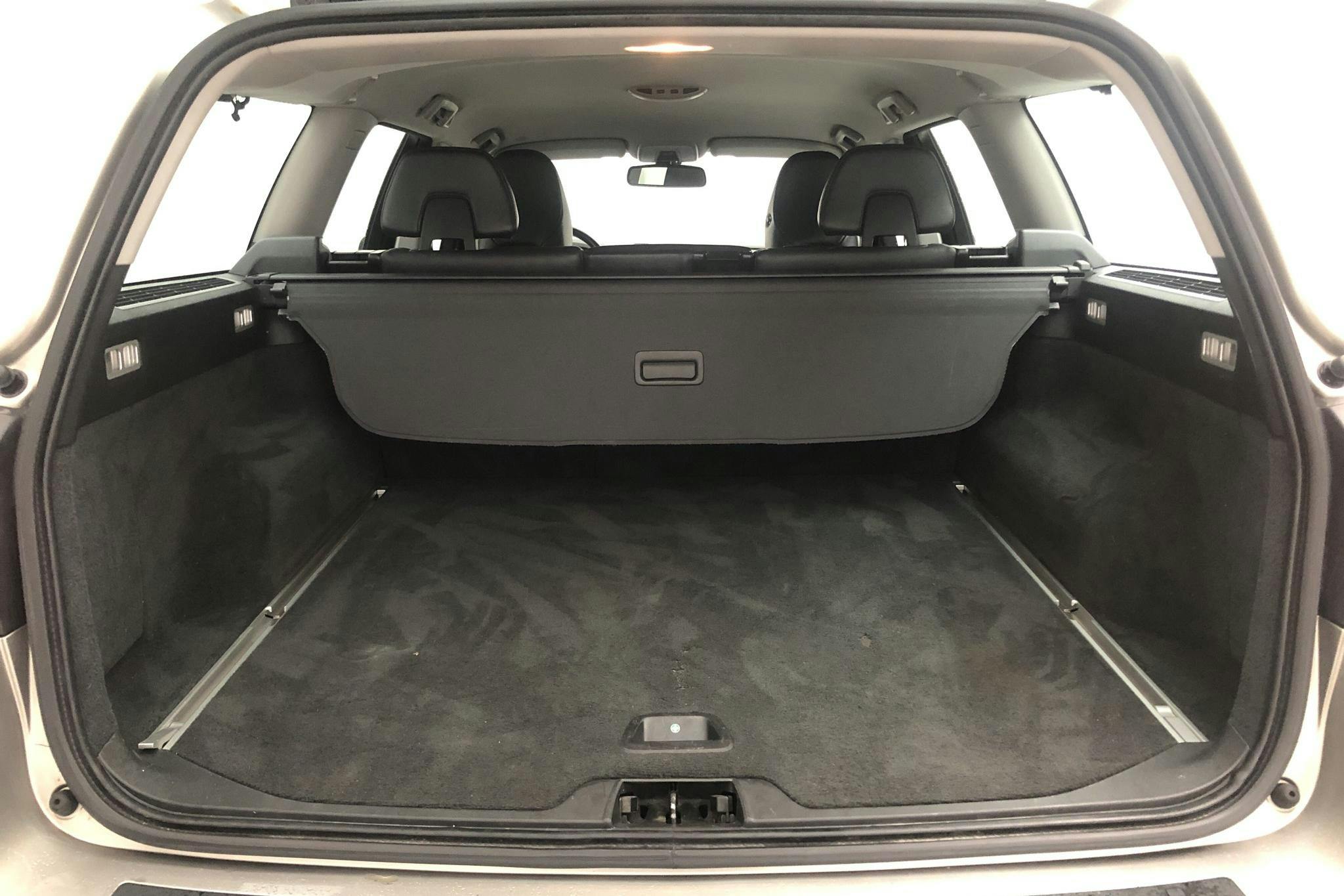 Volvo V70 II D5 (205hk) - 21 304 mil - Automat - Light Brown - 2011
