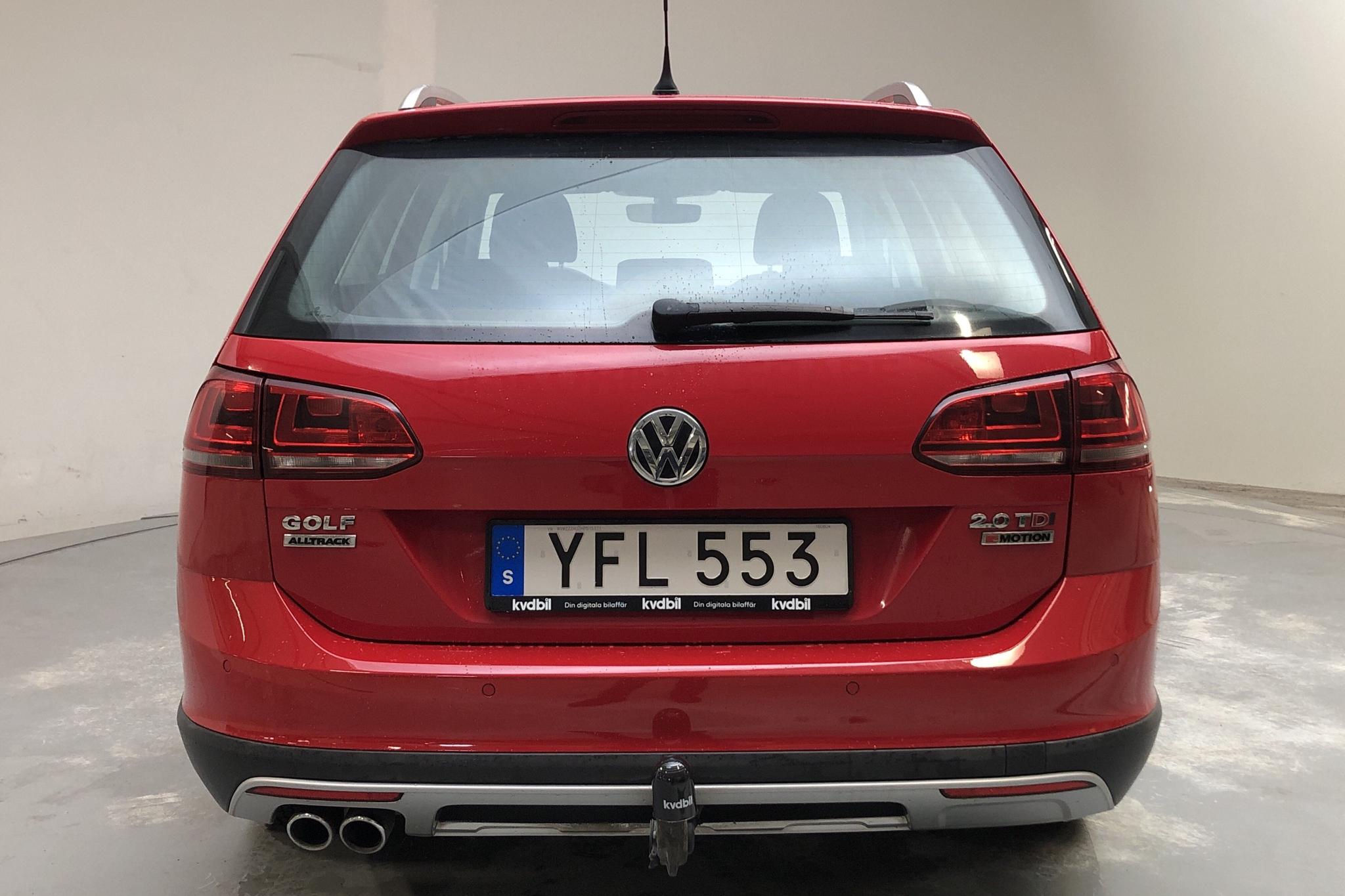 VW Golf Alltrack 2.0 TDI Sportscombi 4Motion (184hk) - 65 920 km - Automatic - red - 2017