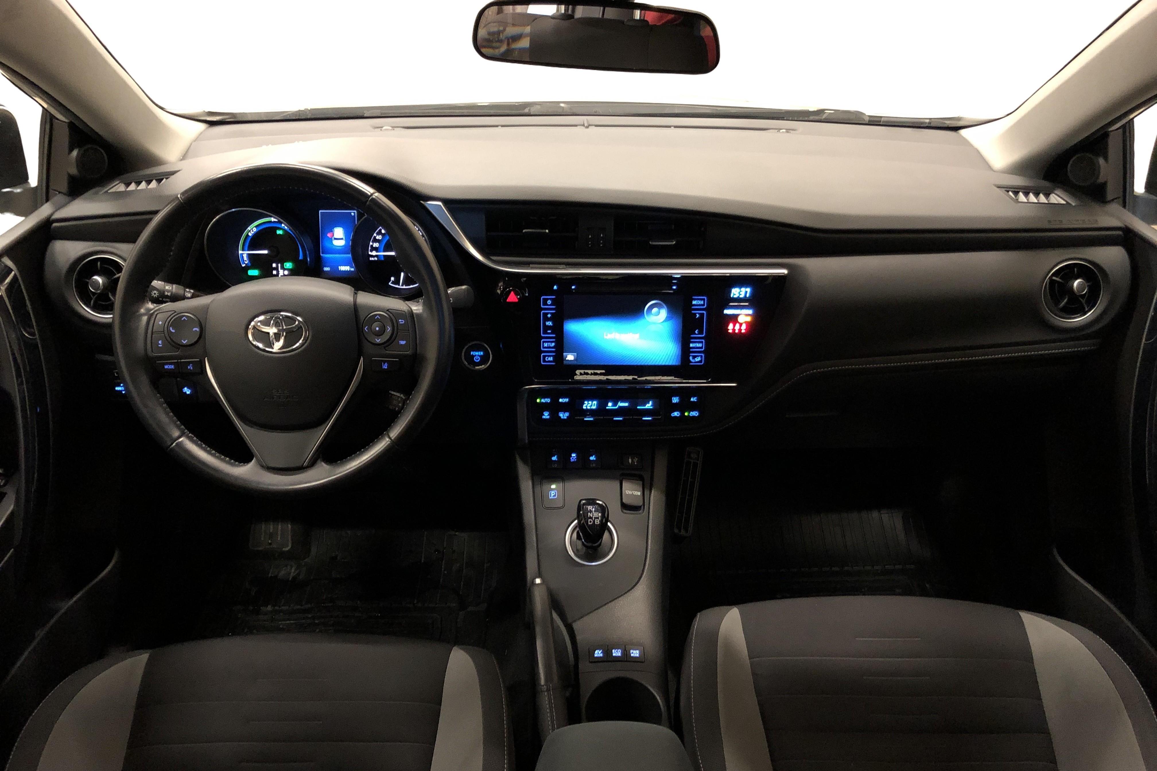 Toyota Auris 1.8 HSD 5dr (99hk) - 1 991 mil - Automat - vit - 2018