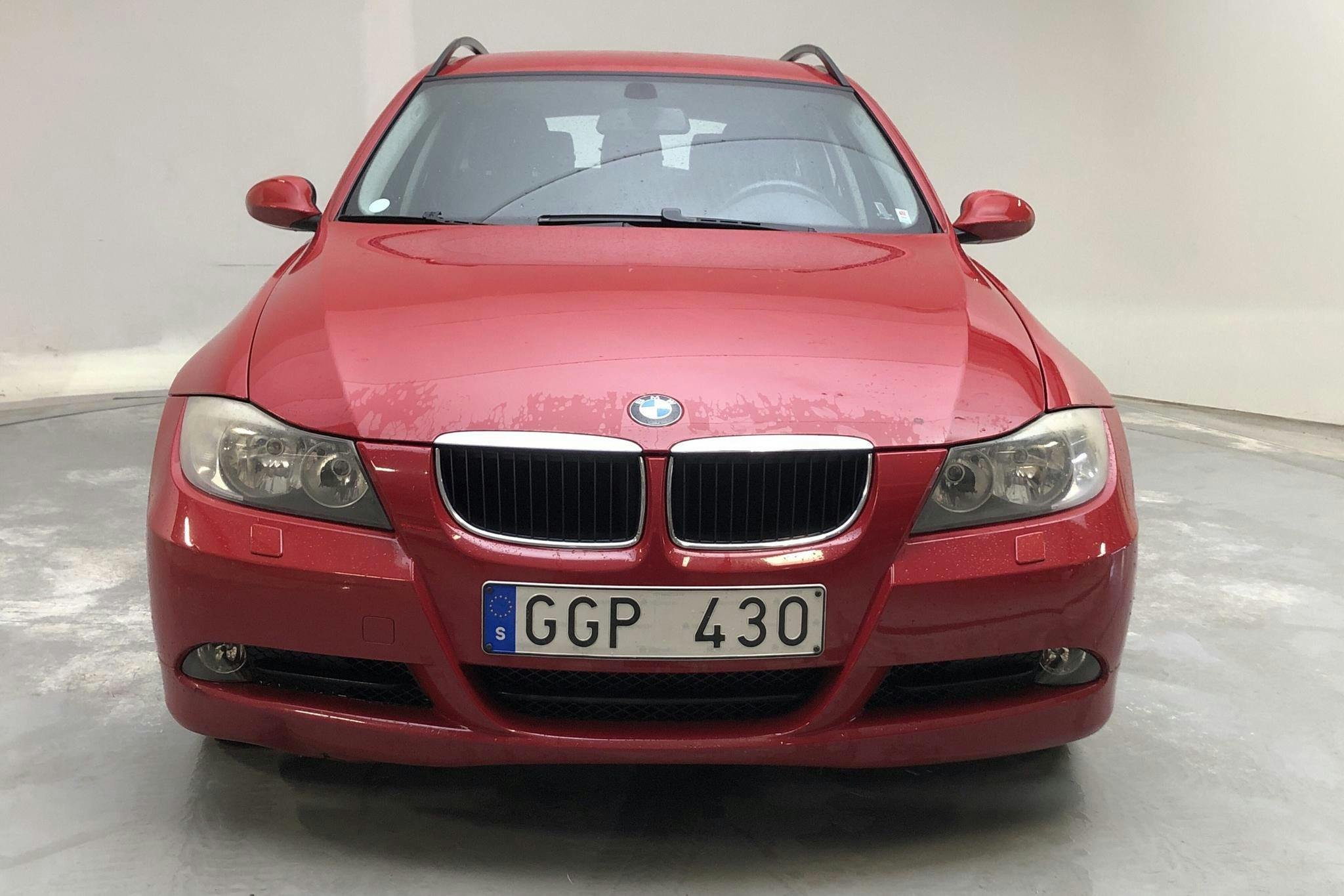 BMW 320i Touring, E91 (150hk) - 121 910 km - Manual - red - 2007