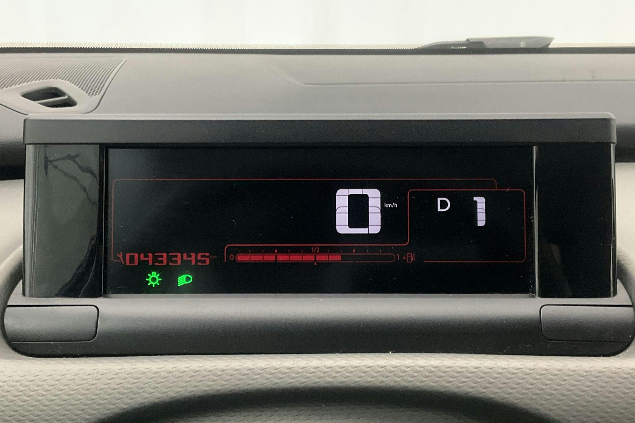 Citroen C4 Cactus PureTech (82hk) - 4 335 mil - Automat - svart - 2017