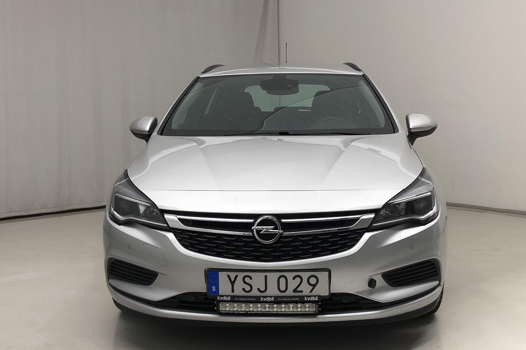 Opel Astra 1.6 CDTI ecoFLEX SportsTourer (110hk) - 5 966 mil - Manuell - grå - 2018