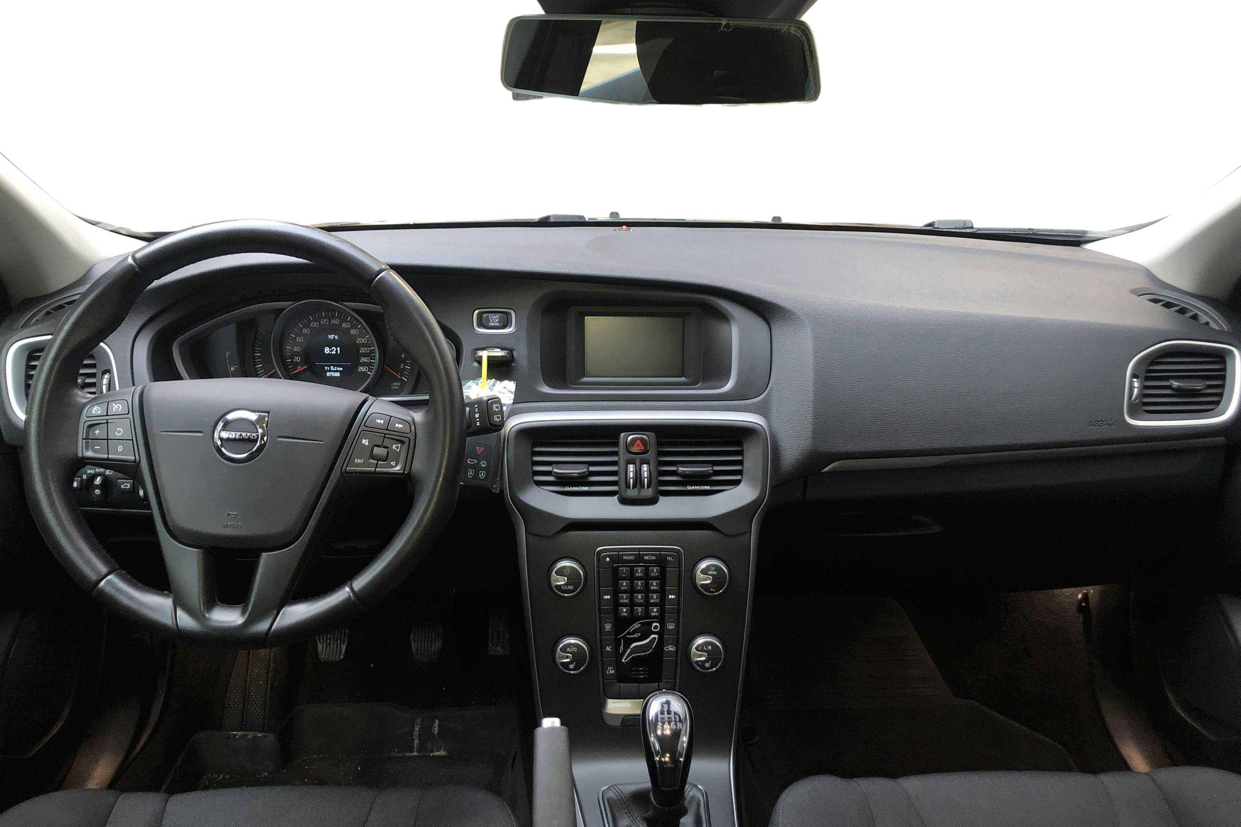Volvo V40 T3 (152hk) - 87 580 km - Manual - Dark Blue - 2018