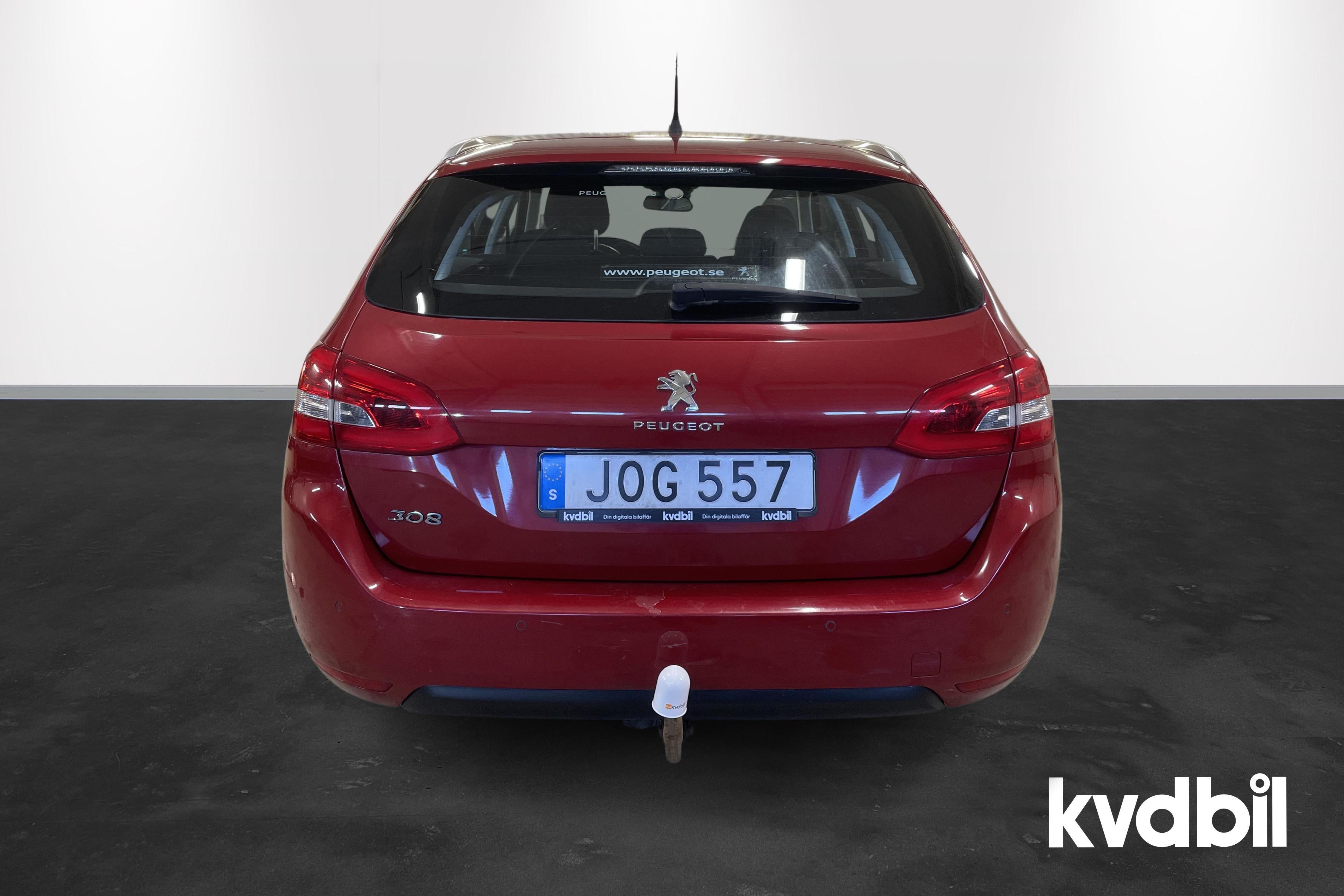 Peugeot 308 SW PureTech (130hk) - 16 536 mil - Automat - Dark Red - 2015