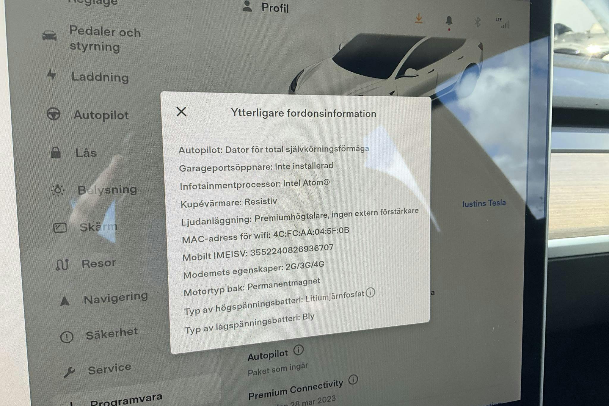 Tesla Model 3 Standard Range RWD - 7 850 mil - Automat - vit - 2020