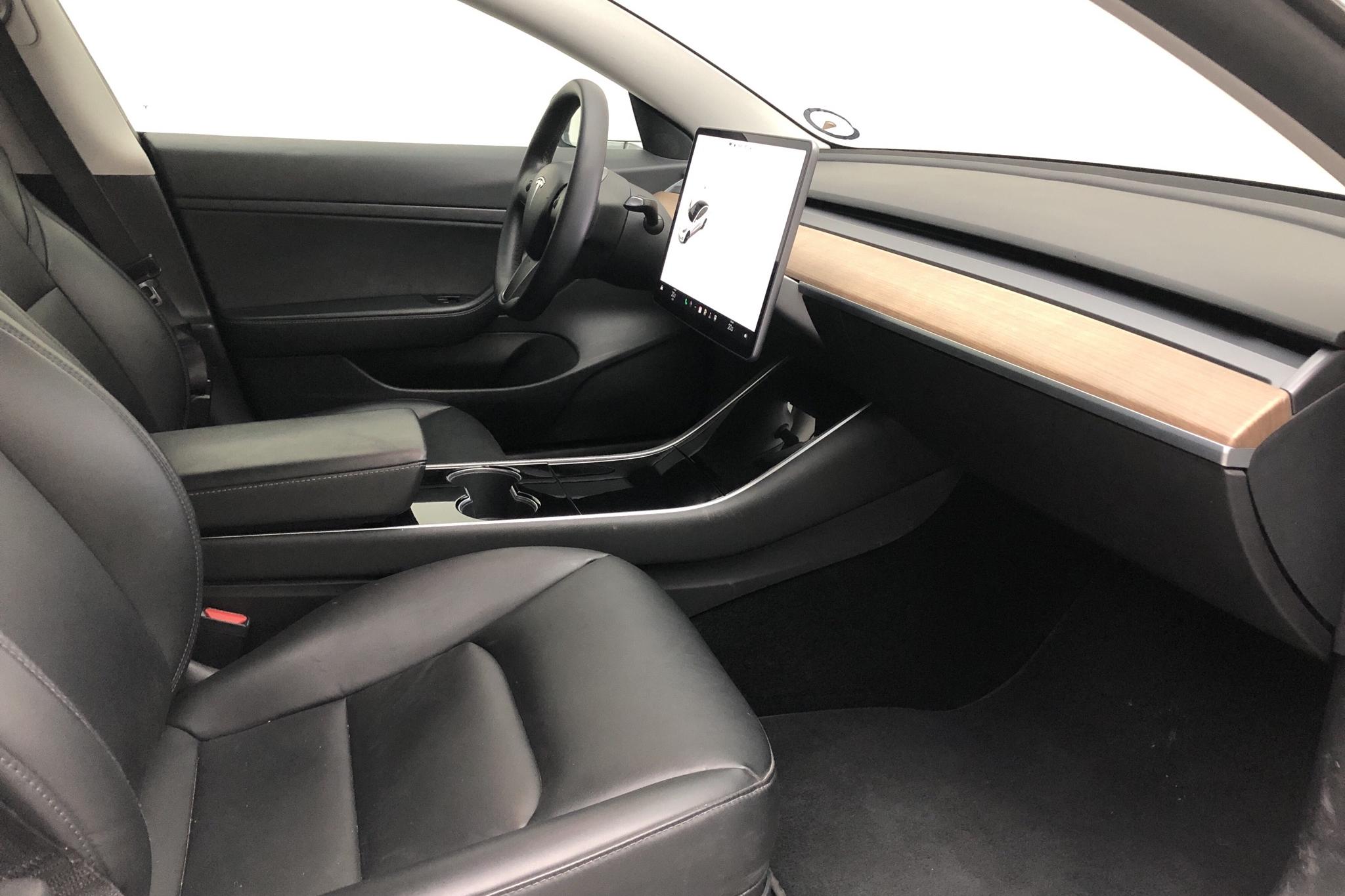 Tesla Model 3 Standard Range RWD - 78 500 km - Automatic - white - 2020
