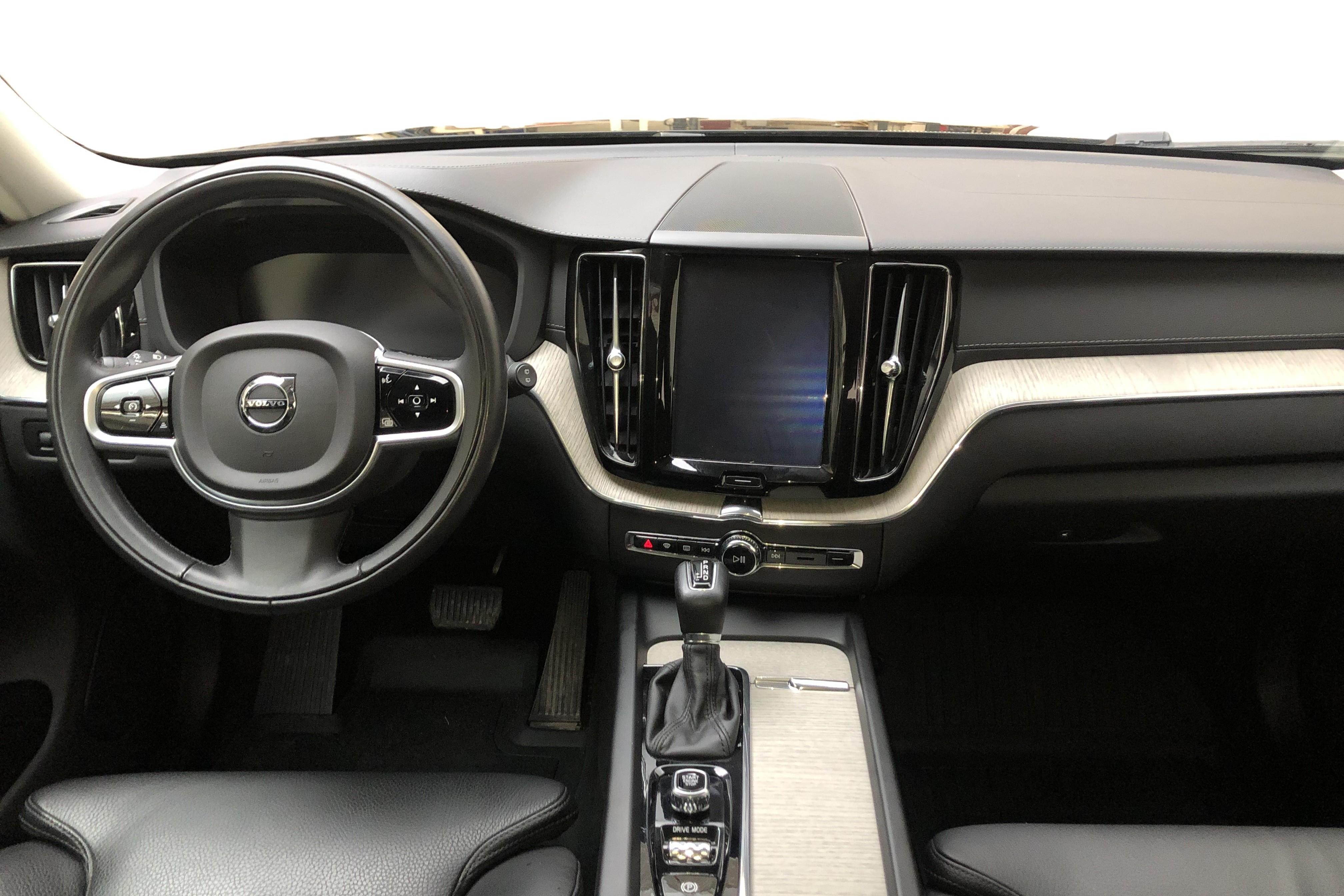 Volvo XC60 D4 2WD (190hk) - 101 760 km - Automatic - black - 2020
