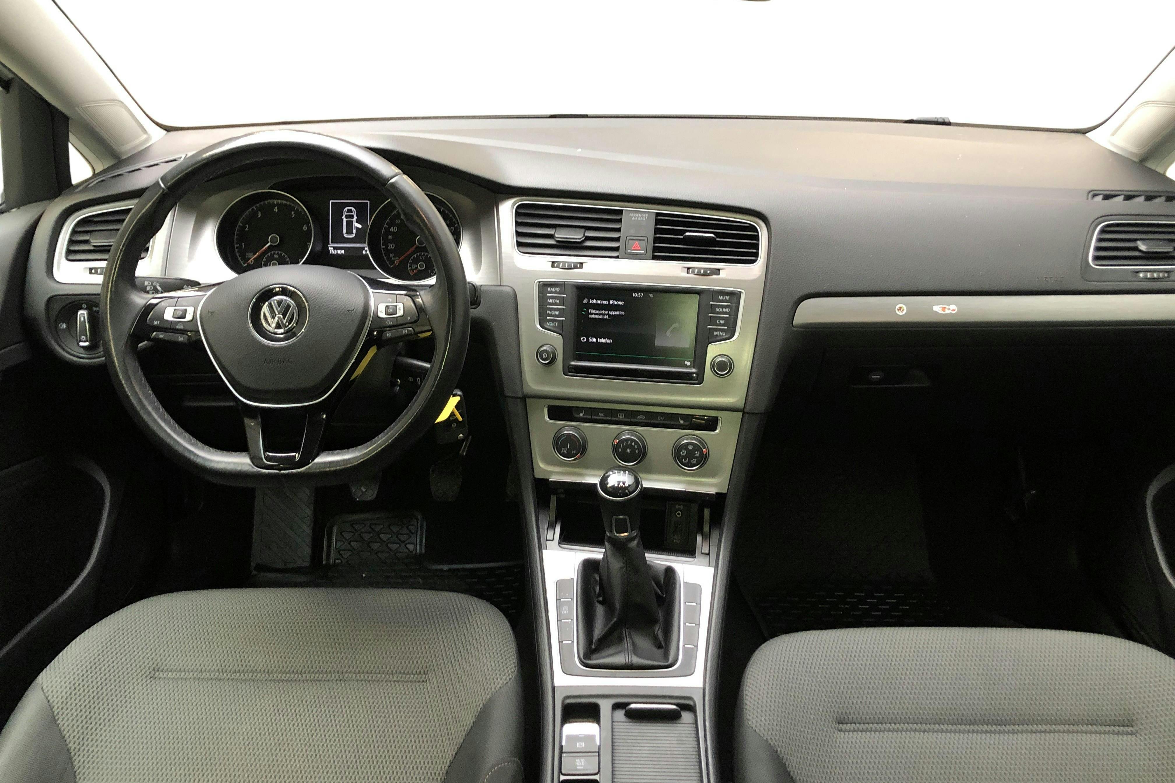 VW Golf VII 1.2 TSI Sportscombi (110hk) - 15 309 mil - Manuell - vit - 2016