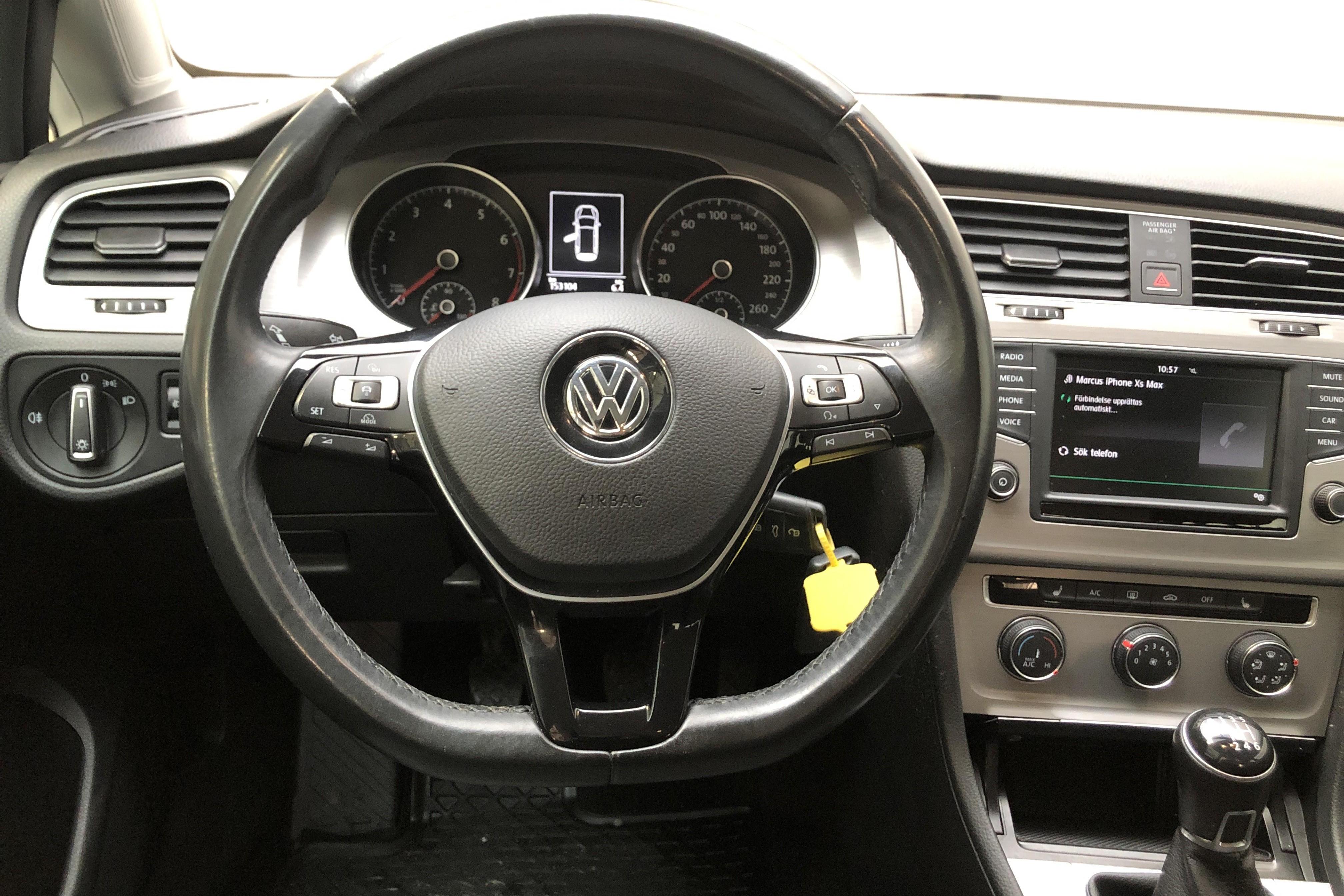 VW Golf VII 1.2 TSI Sportscombi (110hk) - 15 309 mil - Manuell - vit - 2016