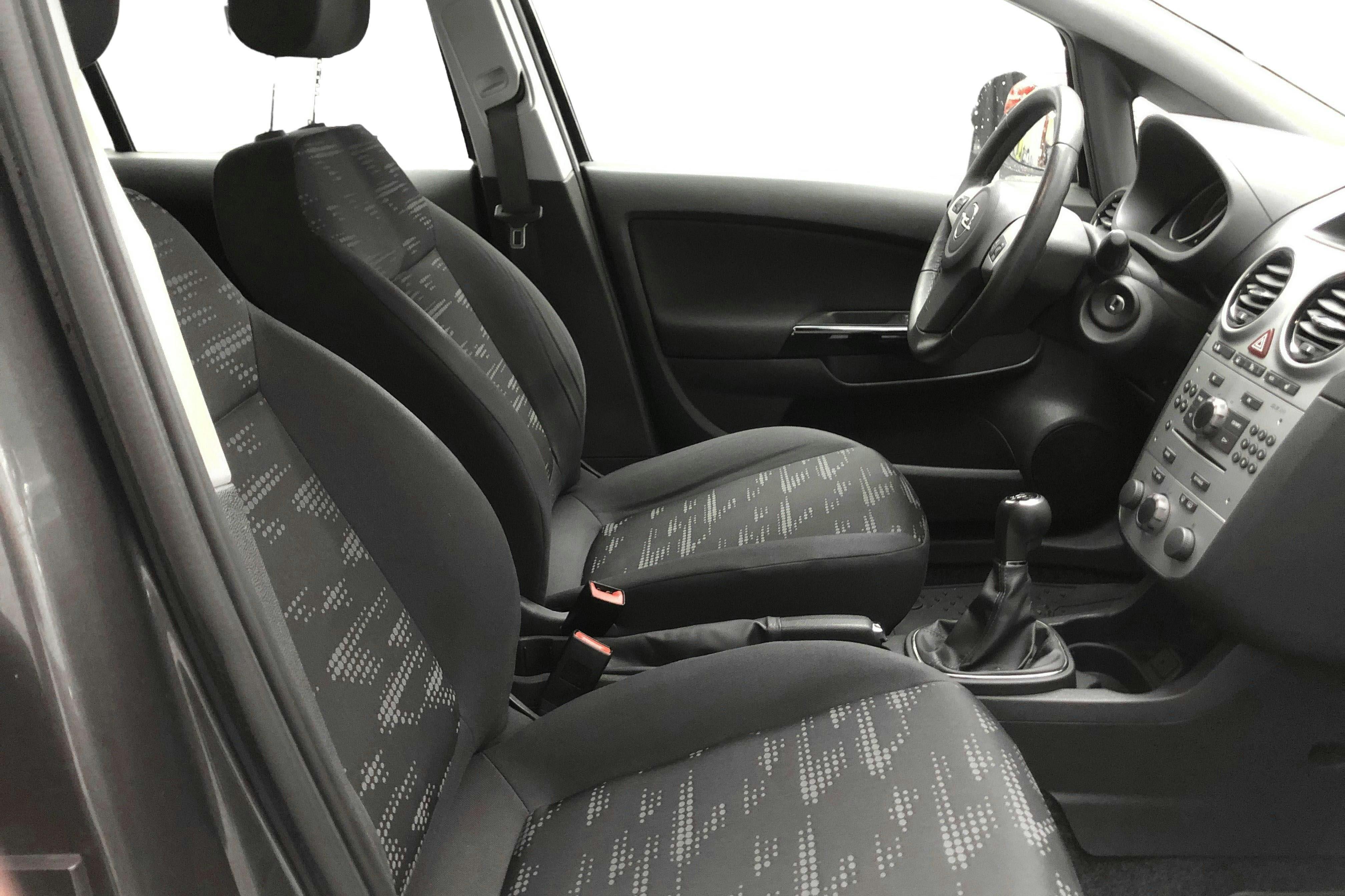 Opel Corsa 1.3 CDTI ecoFLEX 5dr (95hk) - 68 220 km - Manual - gray - 2012