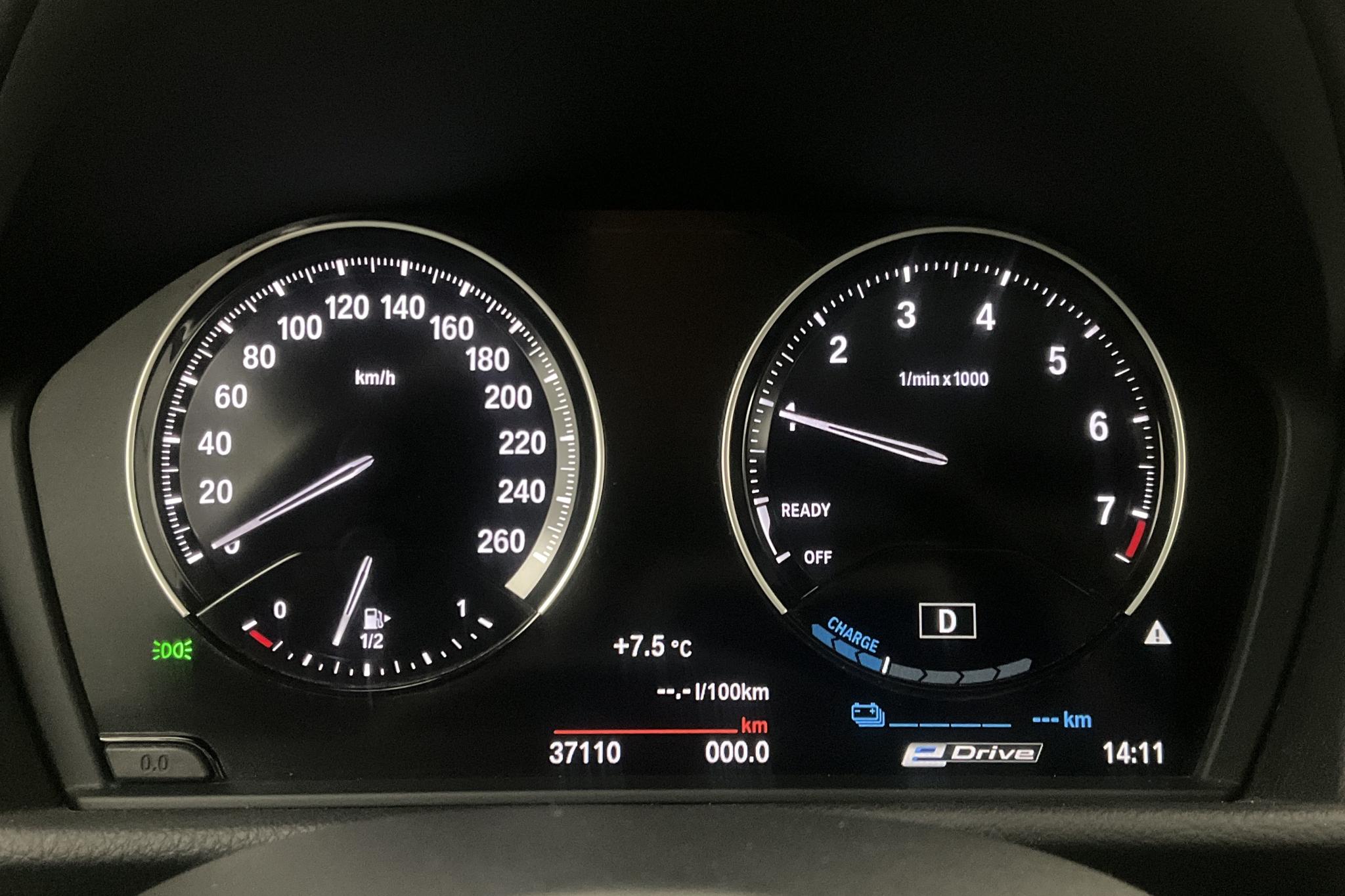 BMW 225xe Active Tourer LCI, F45 (224hk) - 3 712 mil - Automat - vit - 2019