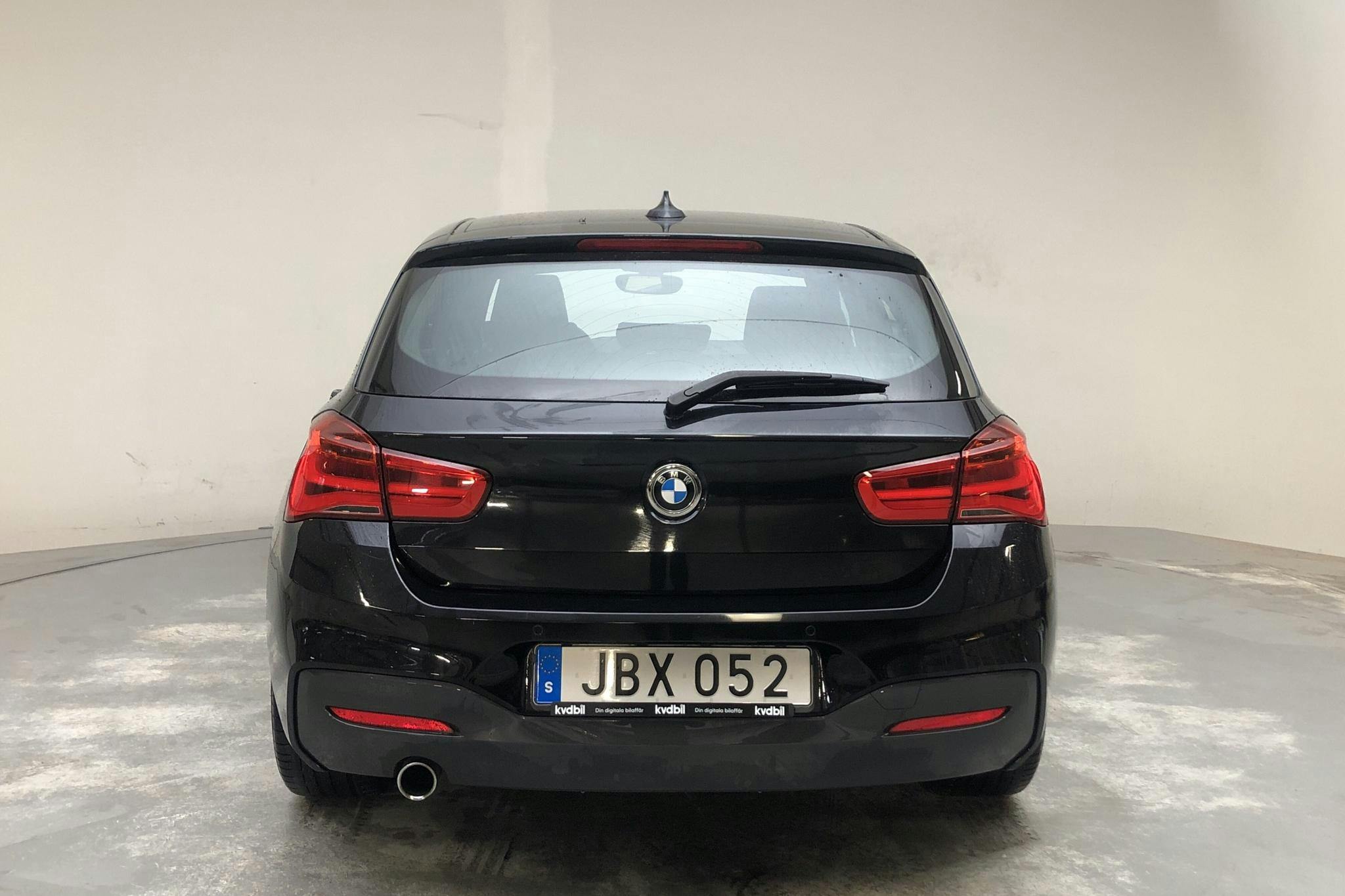 BMW 118i 5dr, F20 (136hk) - 4 473 mil - Manuell - svart - 2016