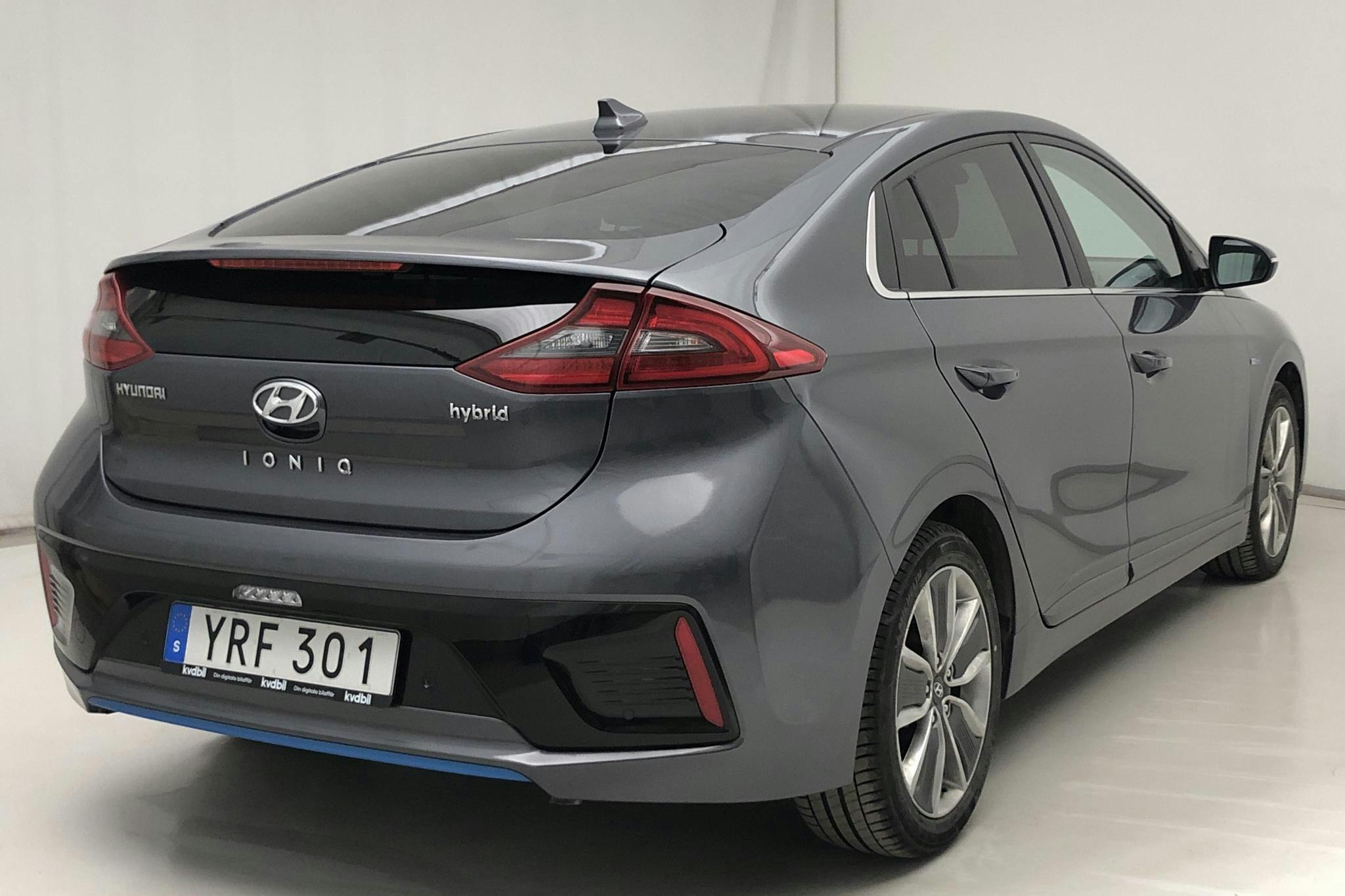 Hyundai IONIQ Hybrid (141hk) - 1 792 mil - Automat - grå - 2019