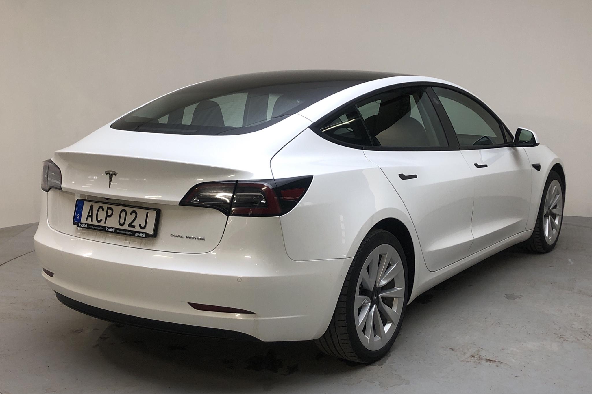Tesla Model 3 Long Range Dual Motor AWD - 111 200 km - Automatic - white - 2021