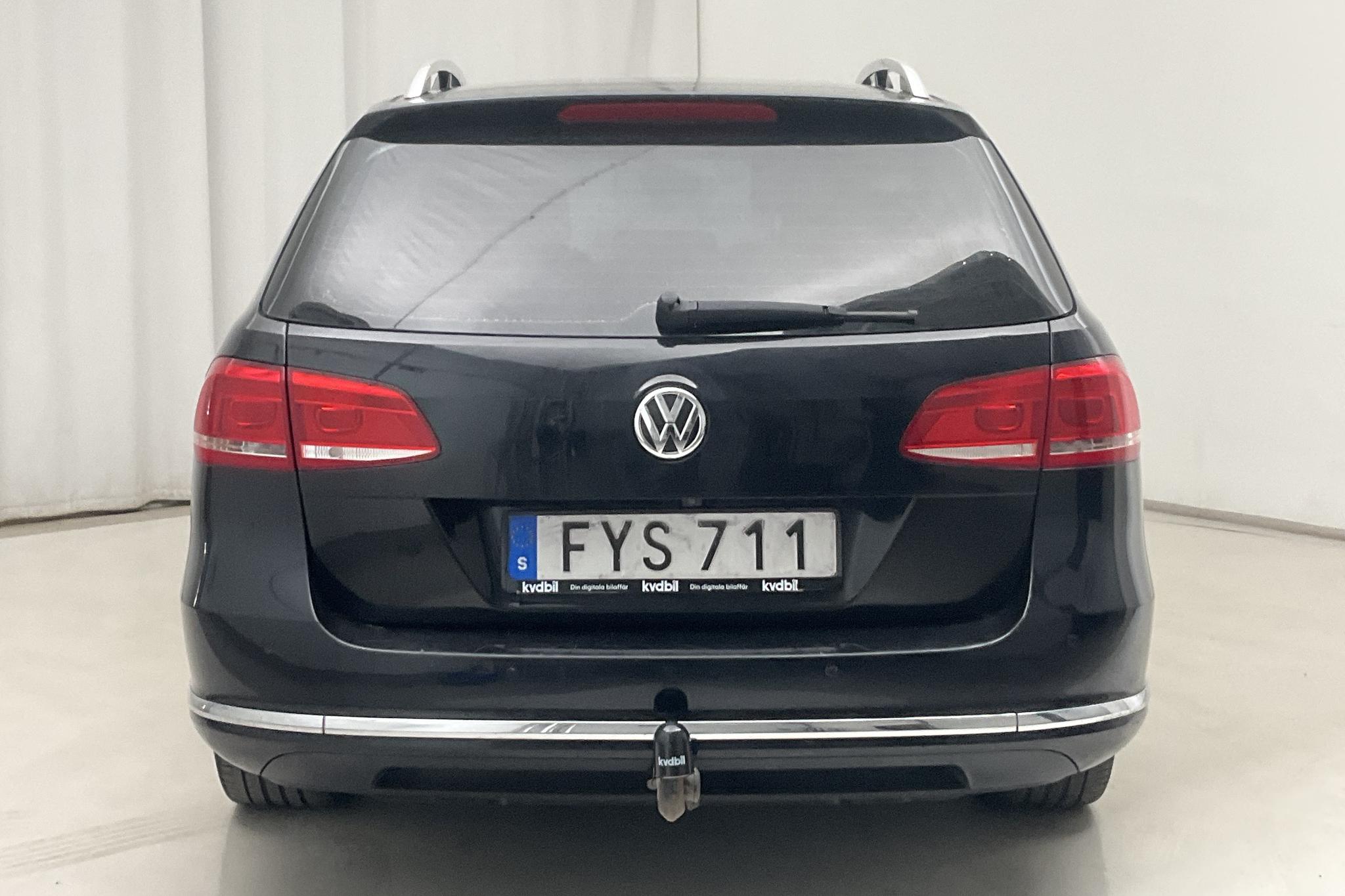 VW Passat 1.4 TSI EcoFuel Variant (150hk) - 216 940 km - Automatic - black - 2012
